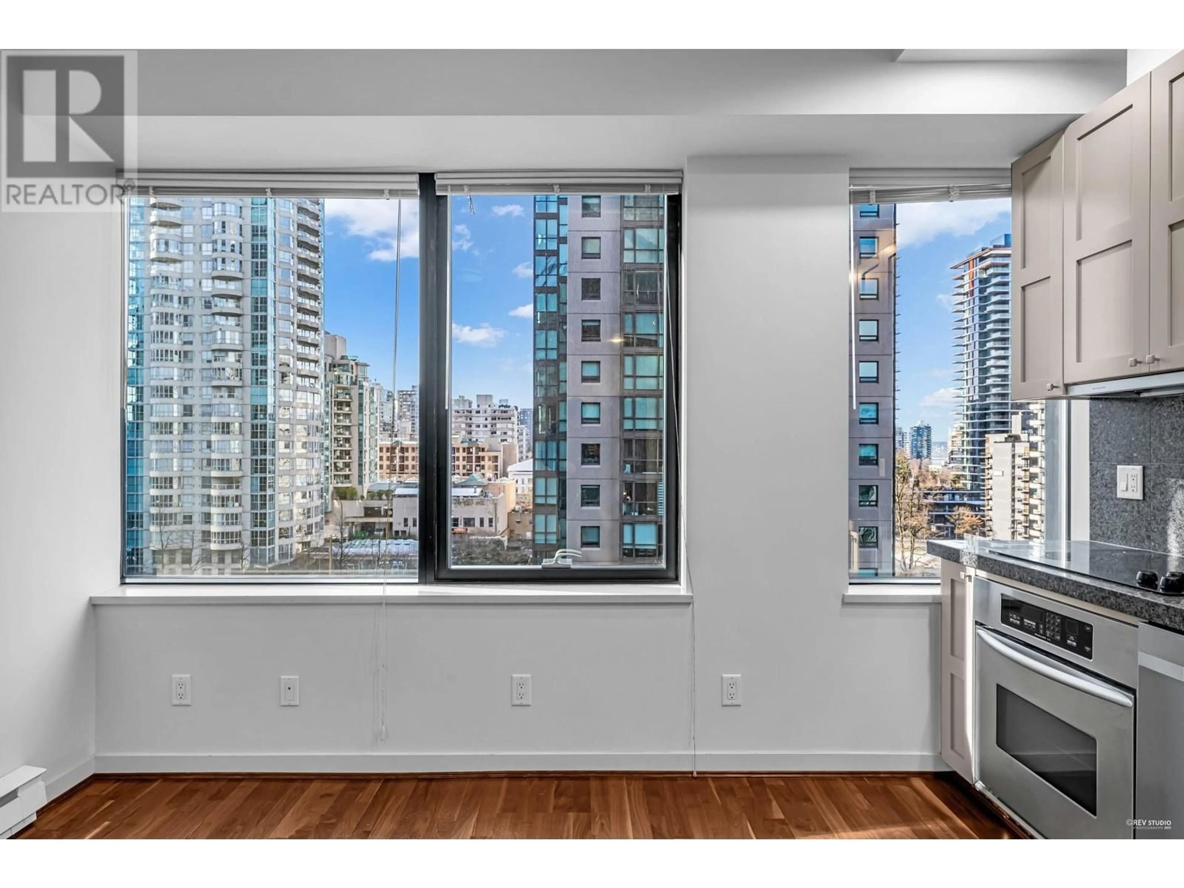 A pic of a room for 1010 - 1333 GEORGIA STREET, Vancouver British Columbia V6E4V3