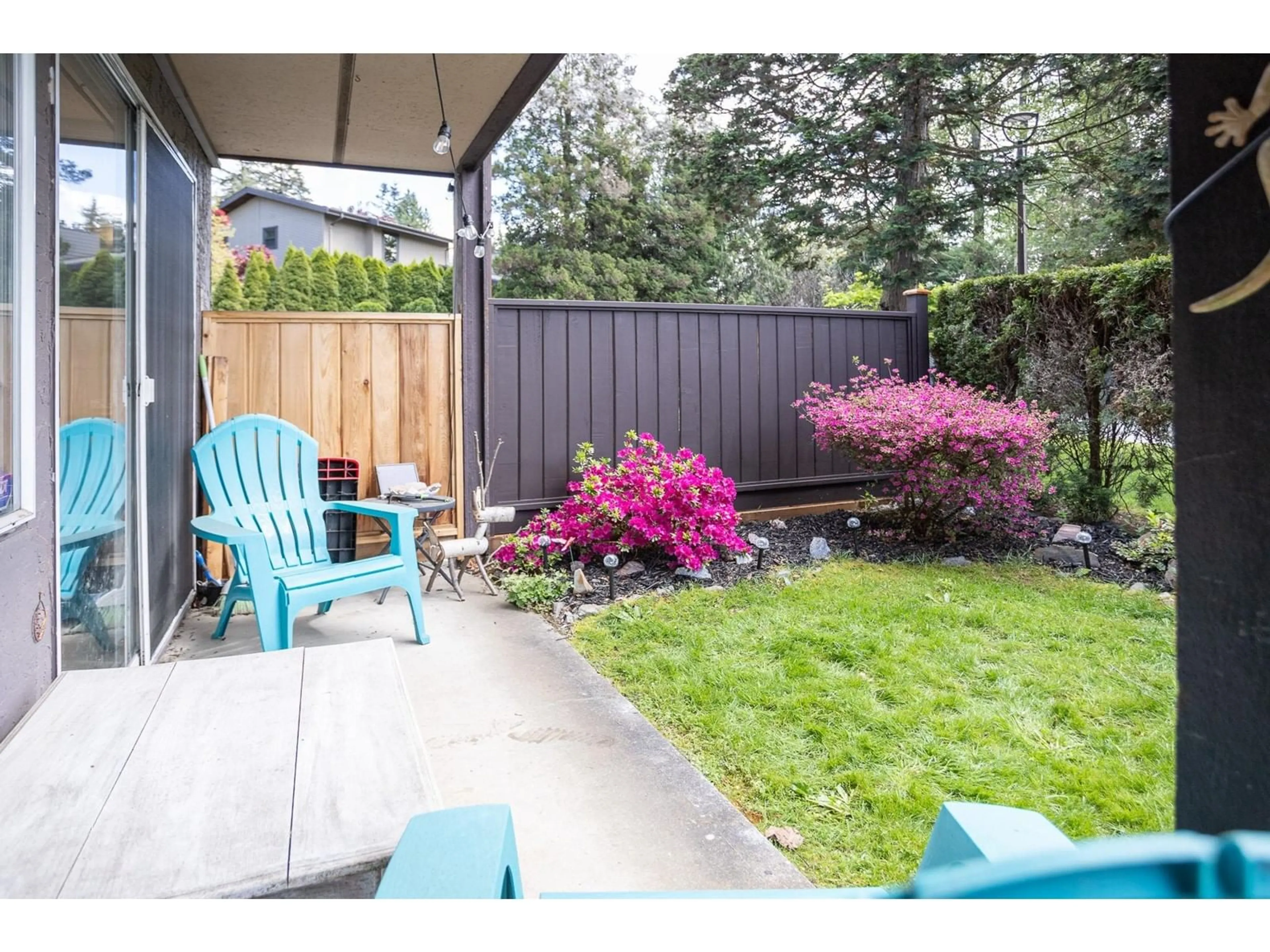 Patio, street for 1312 - 34909 OLD YALE, Abbotsford British Columbia V3G2E7