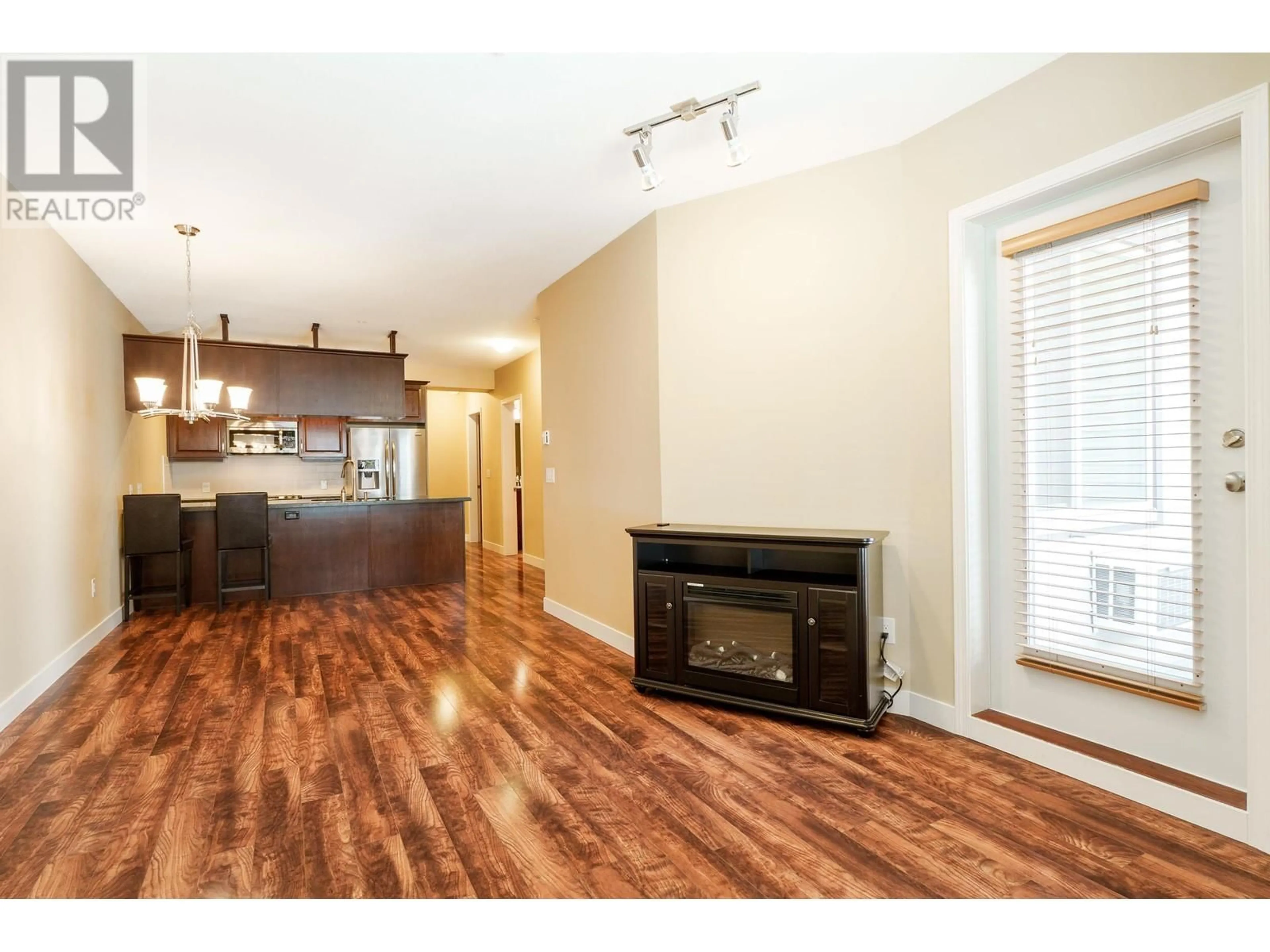 Open concept kitchen, wood/laminate floor for 316 - 11887 BURNETT STREET, Maple Ridge British Columbia V2X6P6