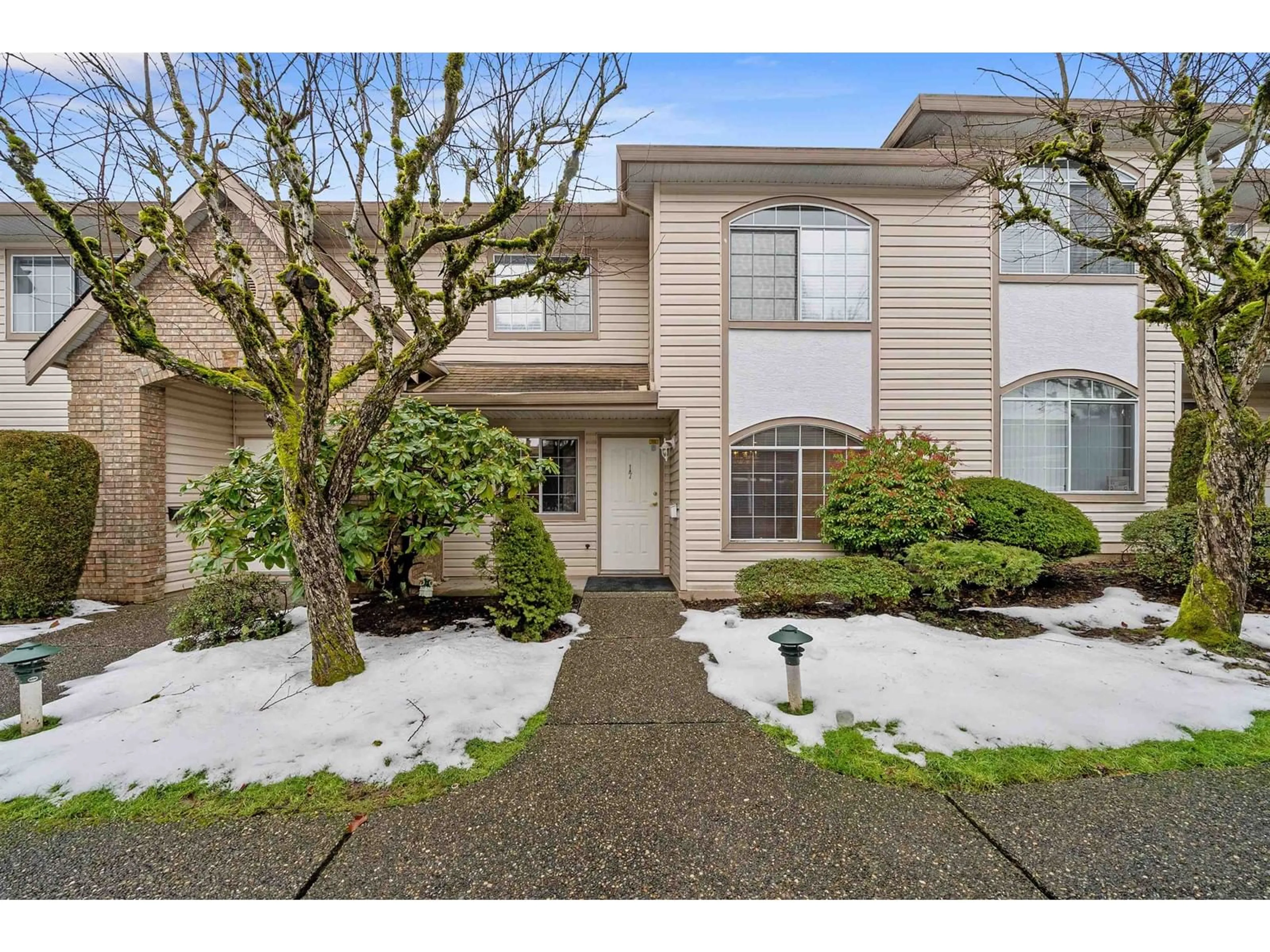 Unknown for 17 - 3110 TRAFALGAR, Abbotsford British Columbia V2S7X7