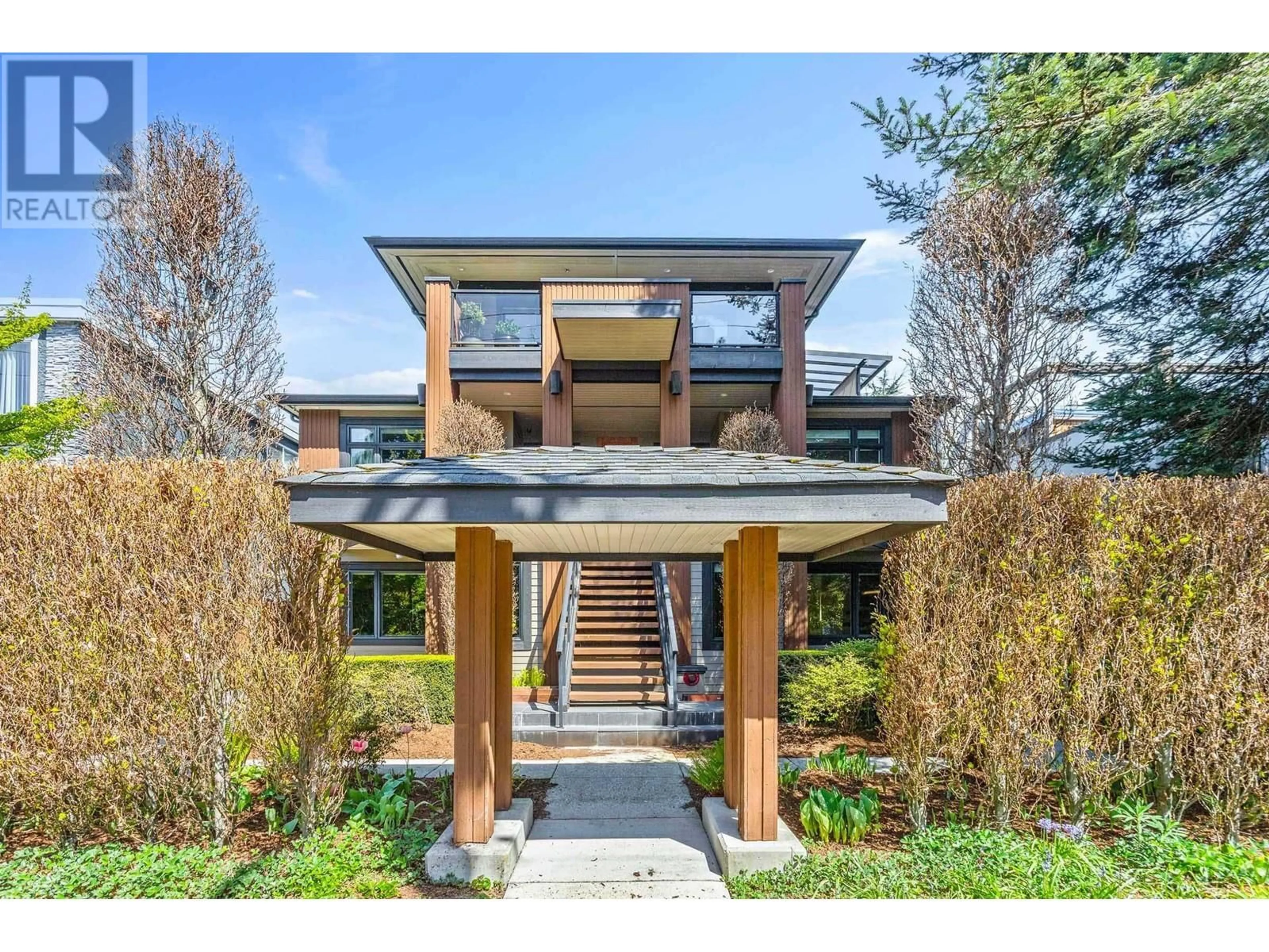 Unknown for 352 3RD STREET, North Vancouver British Columbia V7L1E9