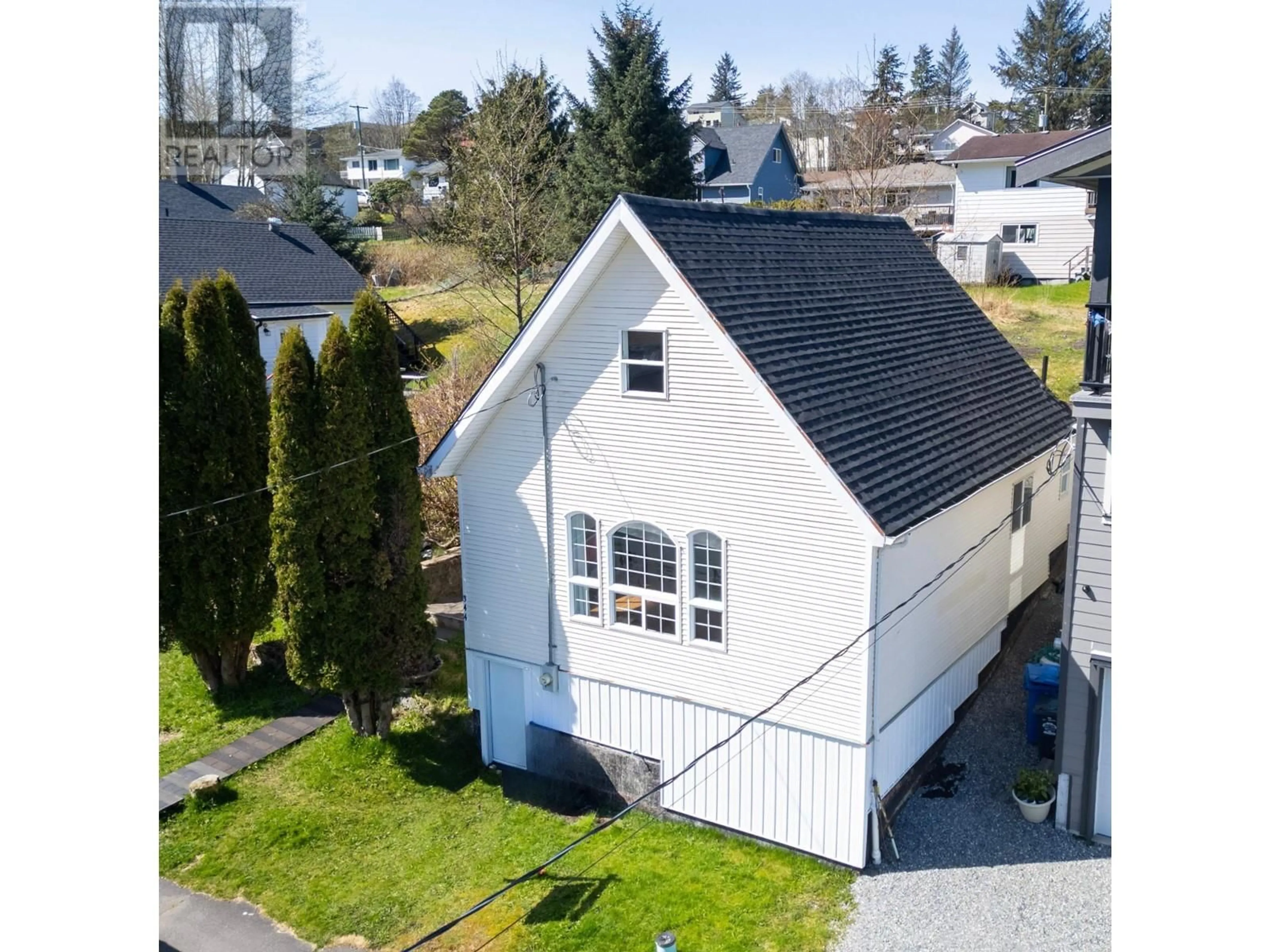 A pic from outside/outdoor area/front of a property/back of a property/a pic from drone, street for 344 8TH AVENUE, Prince Rupert British Columbia V8J2P5