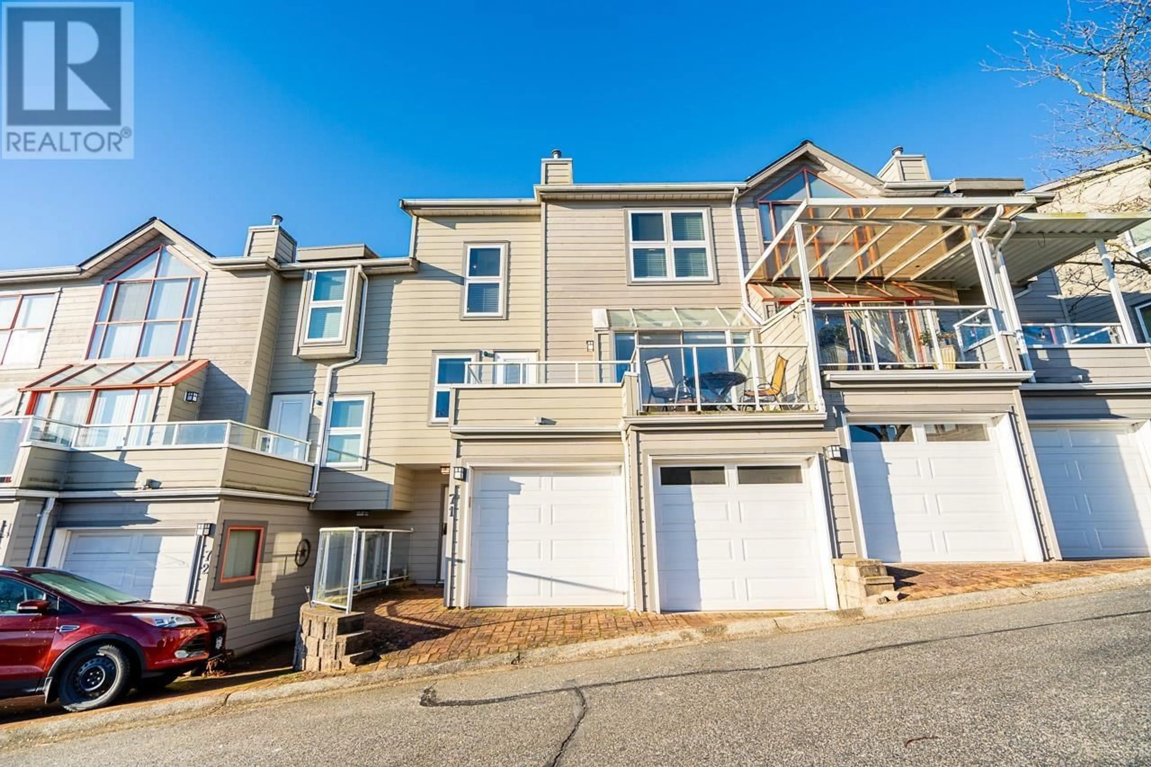 Unknown for 71 - 323 GOVERNORS COURT, New Westminster British Columbia V3L5S6