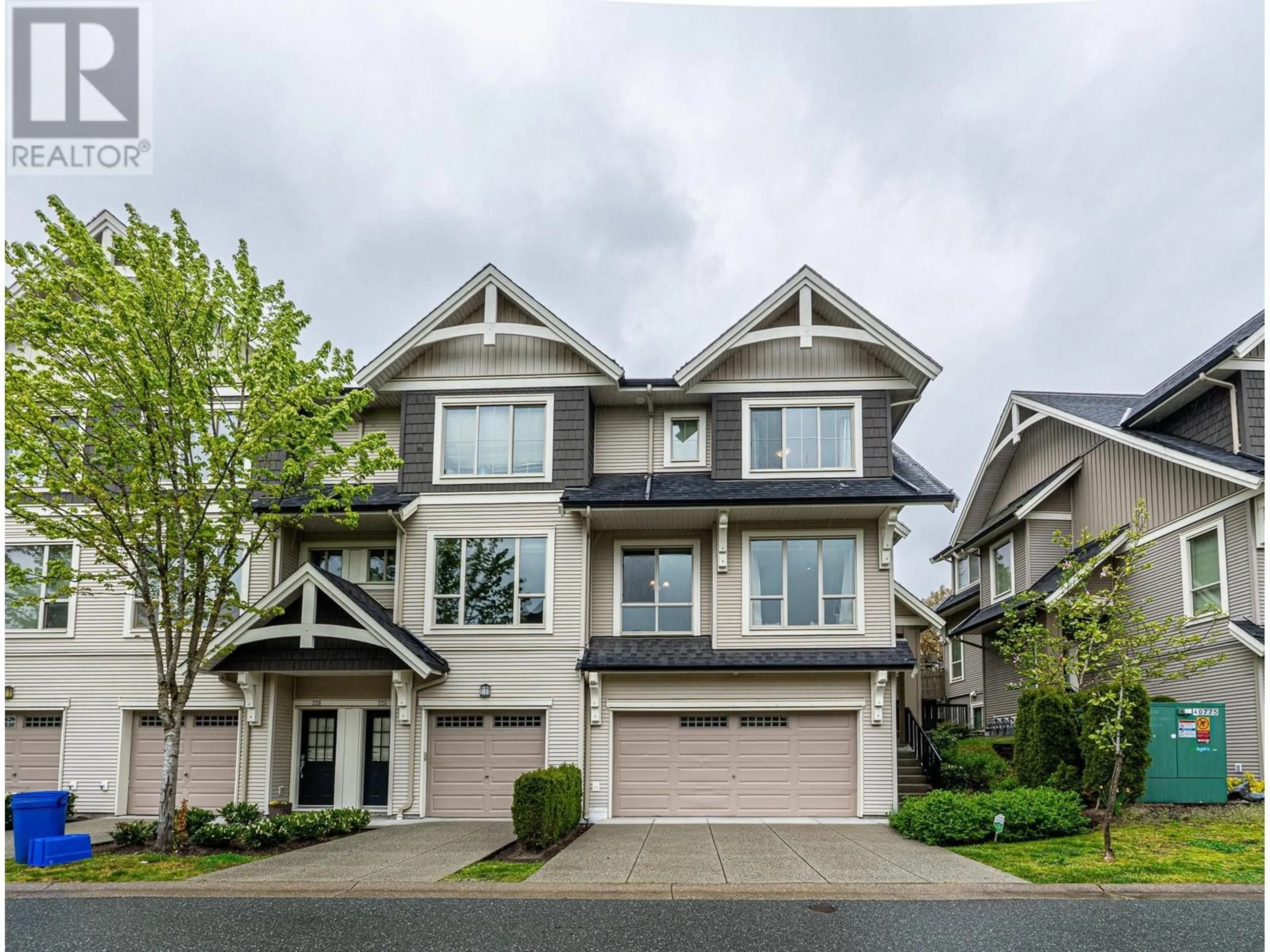 Home with vinyl exterior material, street for 227 - 3105 DAYANEE SPRINGS BOULEVARD, Coquitlam British Columbia V3E0C2