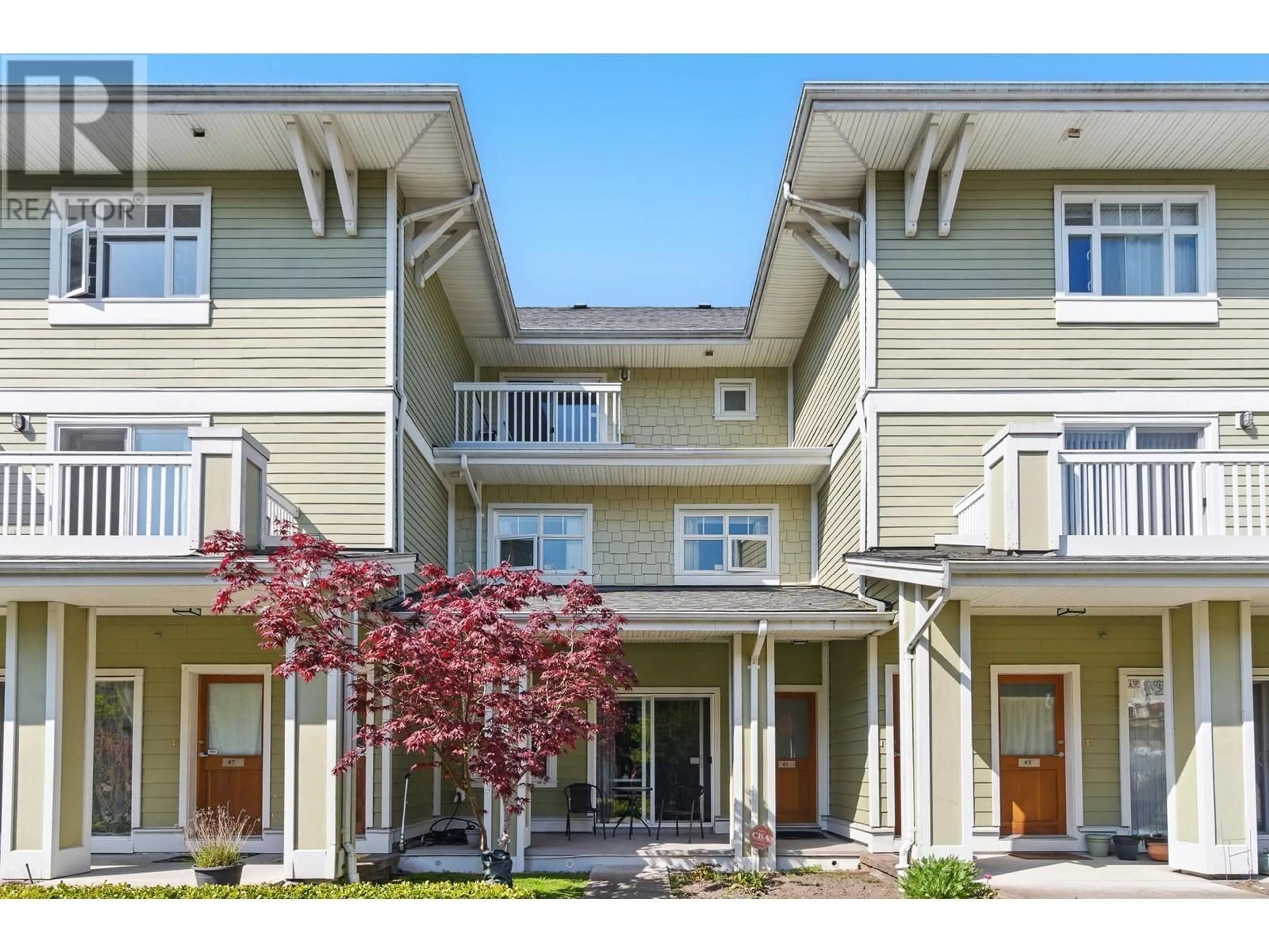 Unknown for 45 - 7388 MACPHERSON AVENUE, Burnaby British Columbia V5J0A1