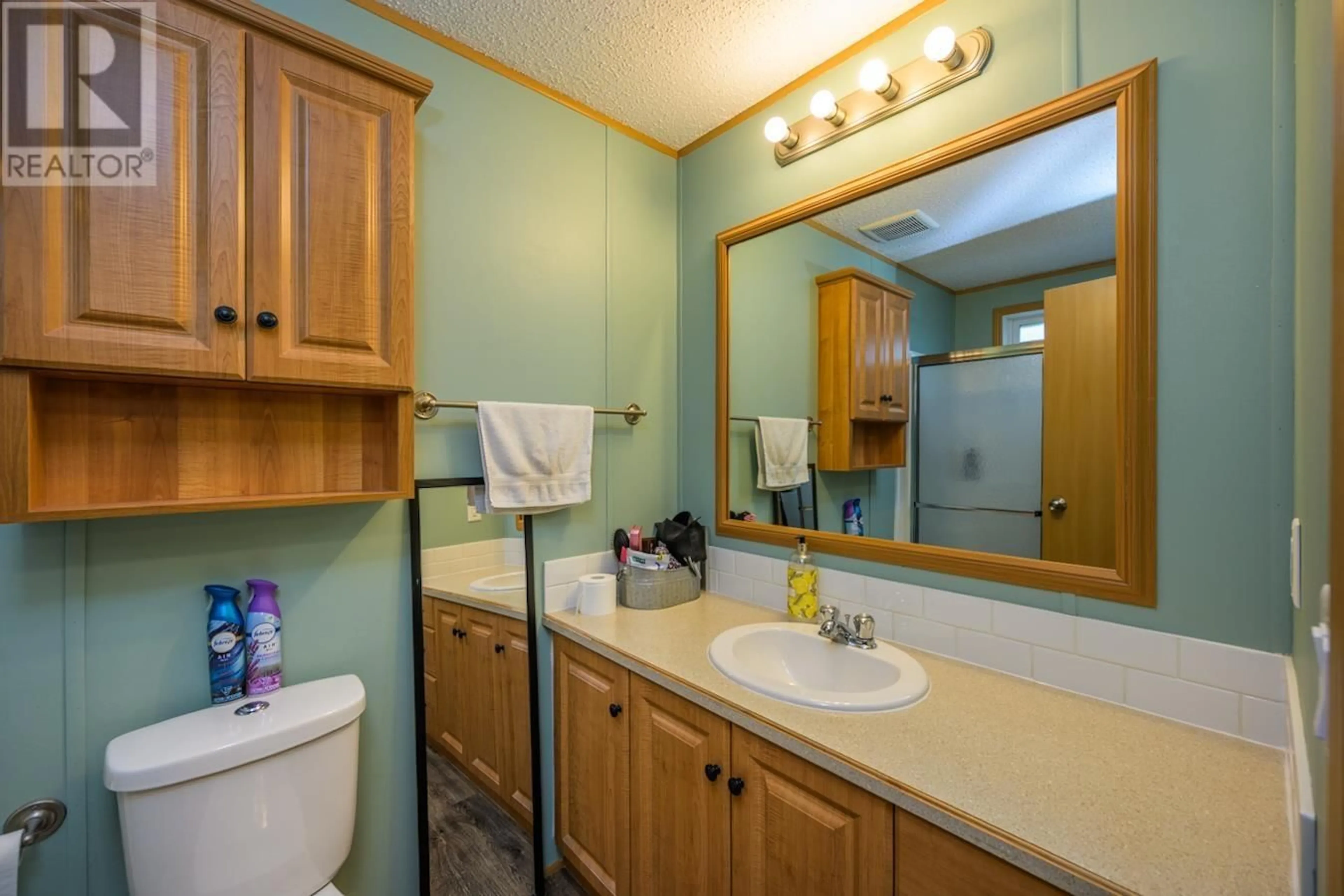 Standard bathroom, unknown for 16 - 6100 DAKELH, Prince George British Columbia V2N4R1