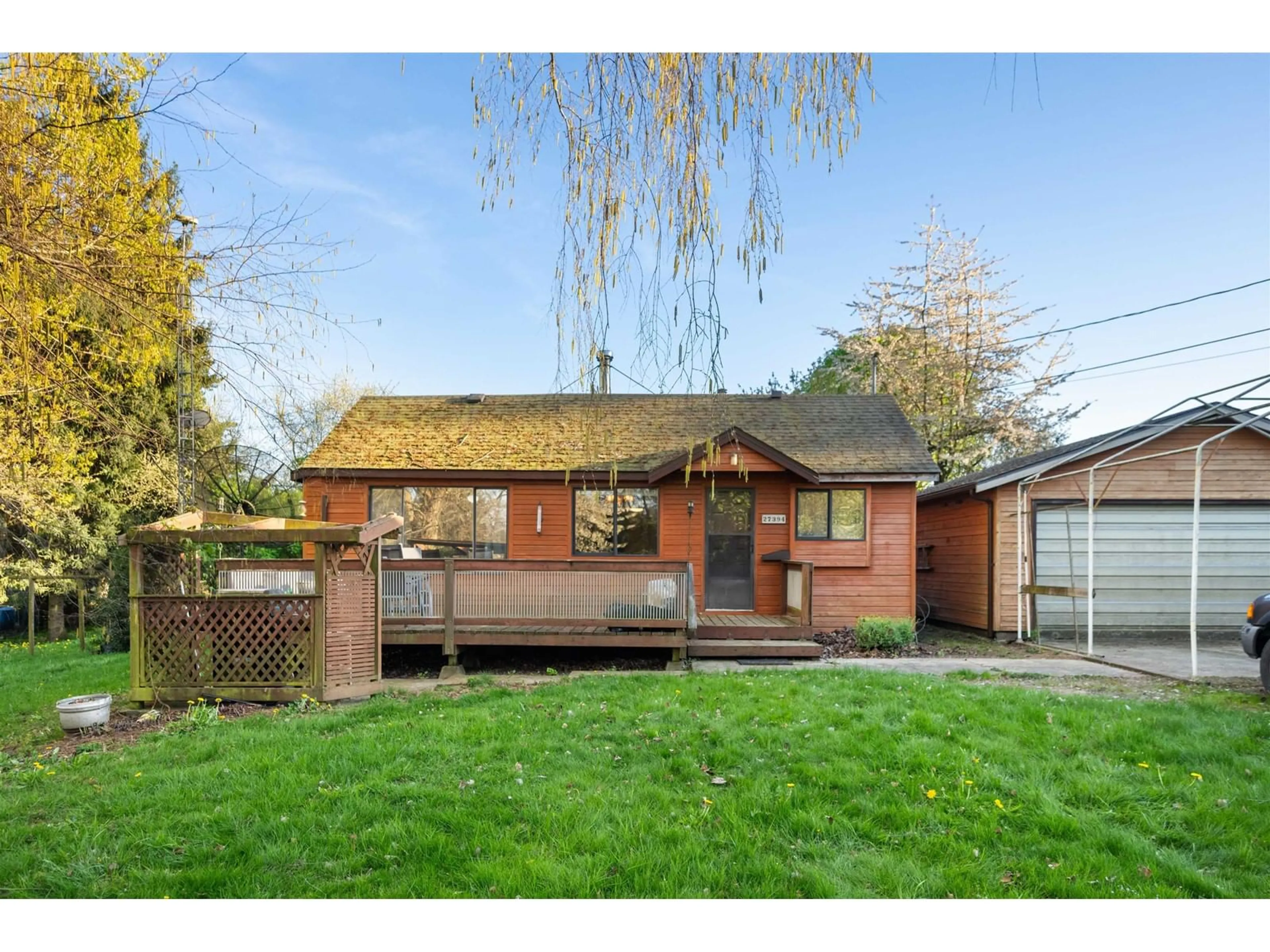 A pic from outside/outdoor area/front of a property/back of a property/a pic from drone, street for 27394 30, Langley British Columbia V3A2V3