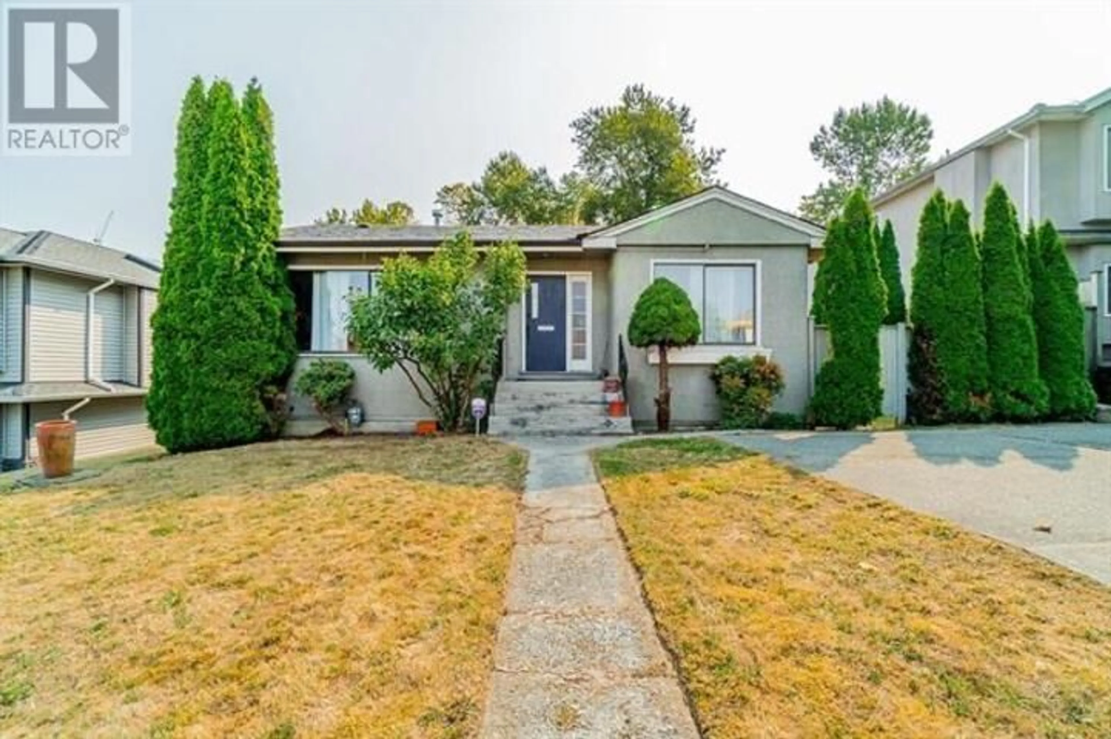 Unknown for 2720 BOUNDARY ROAD, Burnaby British Columbia V5M3Z6