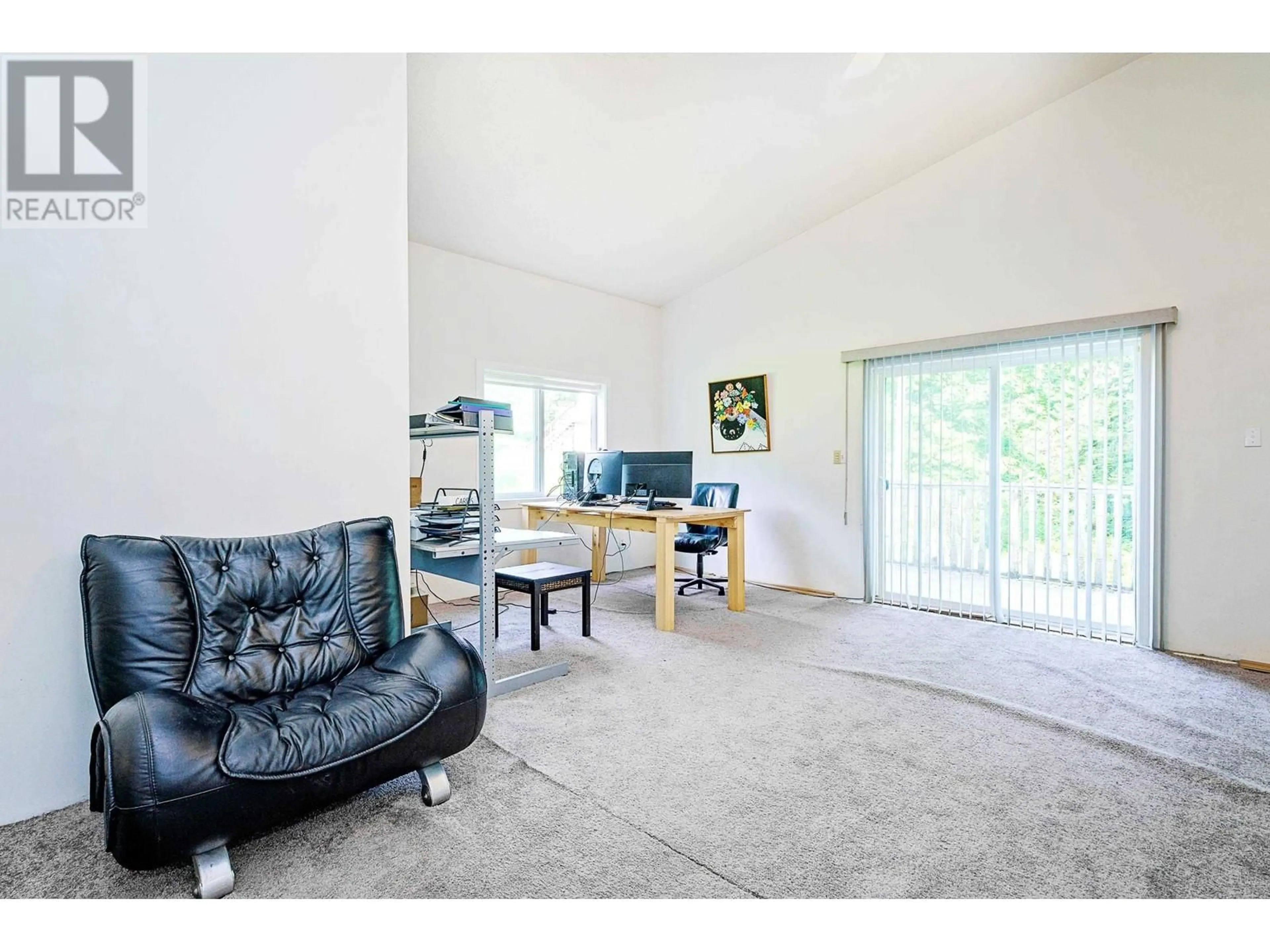 Living room with furniture, unknown for 11885 264 STREET, Maple Ridge British Columbia V2W1P9
