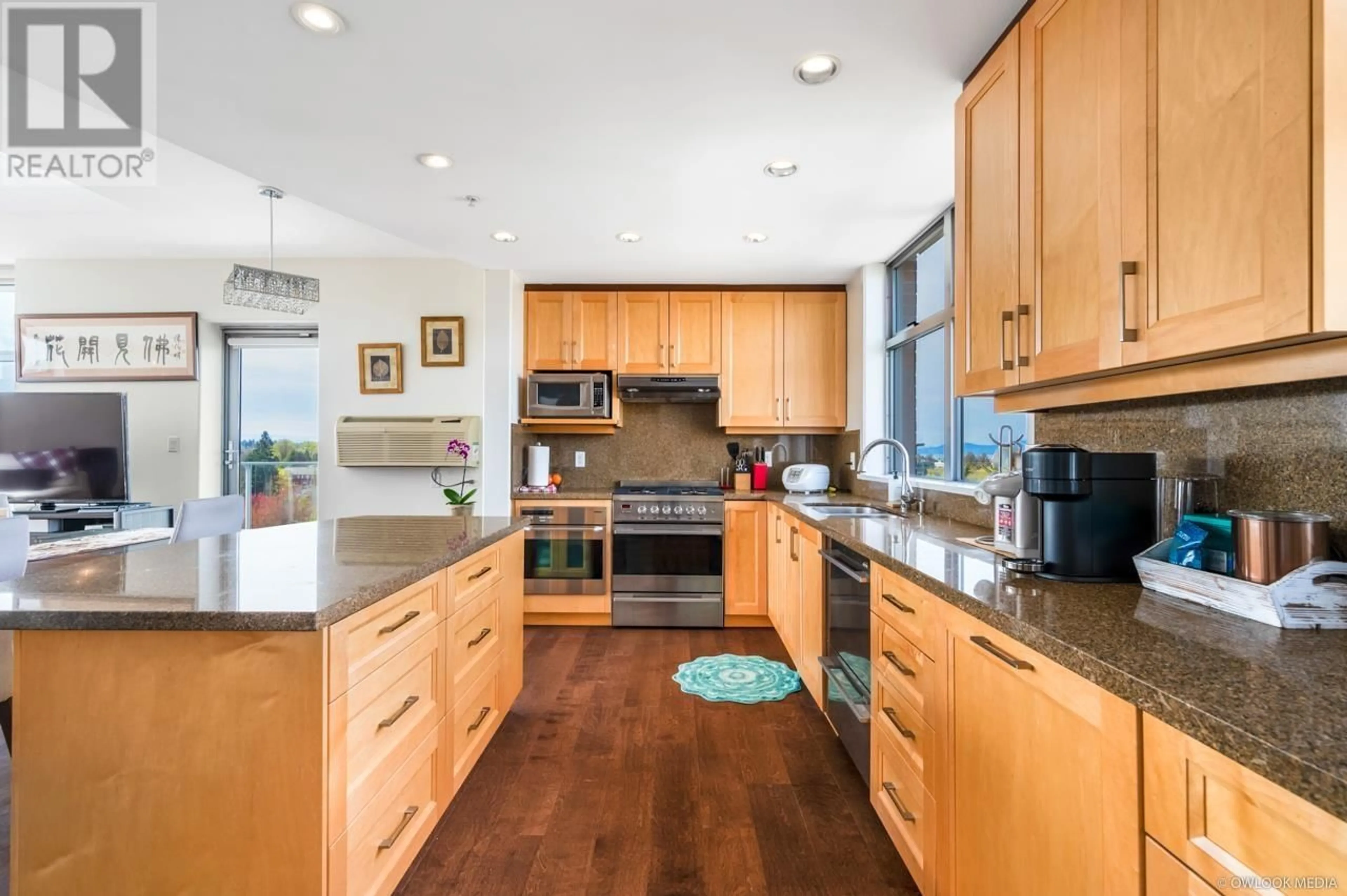 Unknown for 1201 - 2965 FIR STREET, Vancouver British Columbia V6J5M9