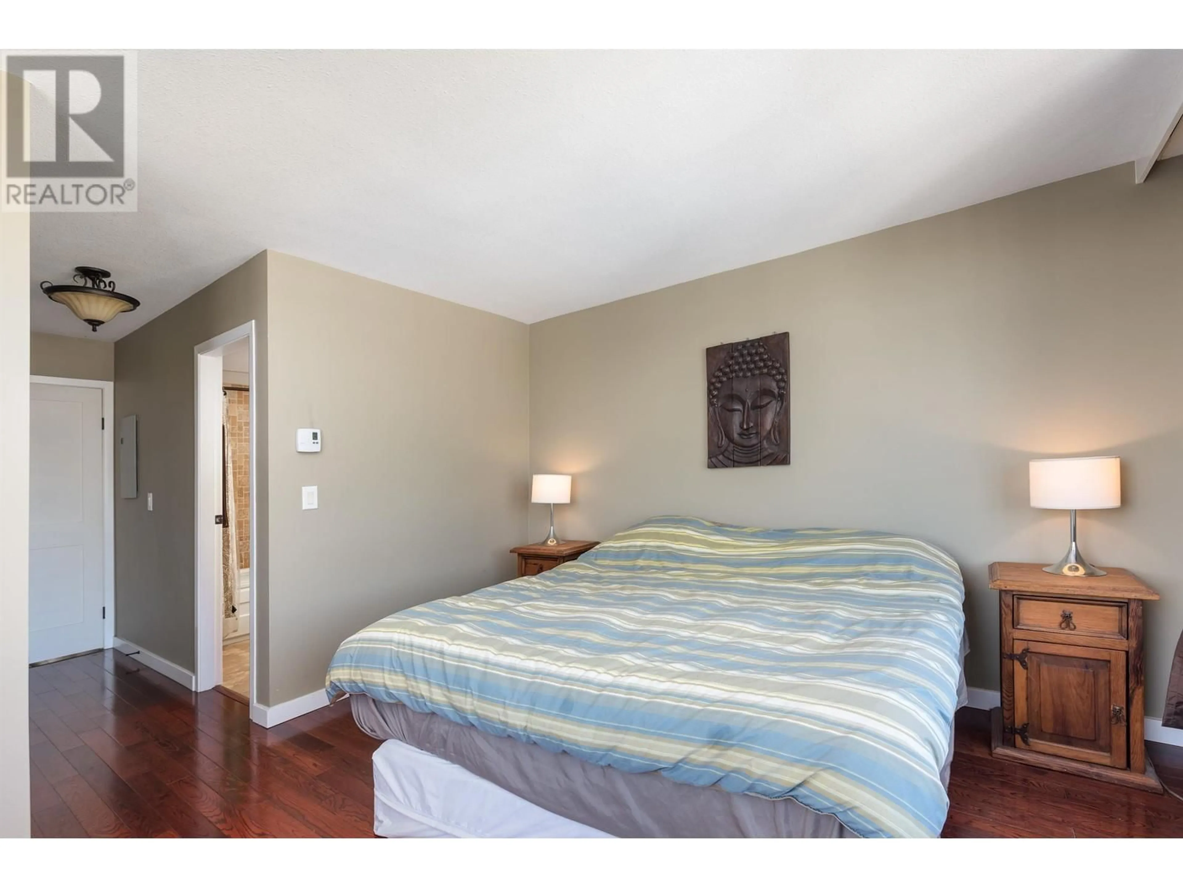 Bedroom with bed, wood/laminate floor for 1202 - 130 2ND STREET, North Vancouver British Columbia V7L1C3