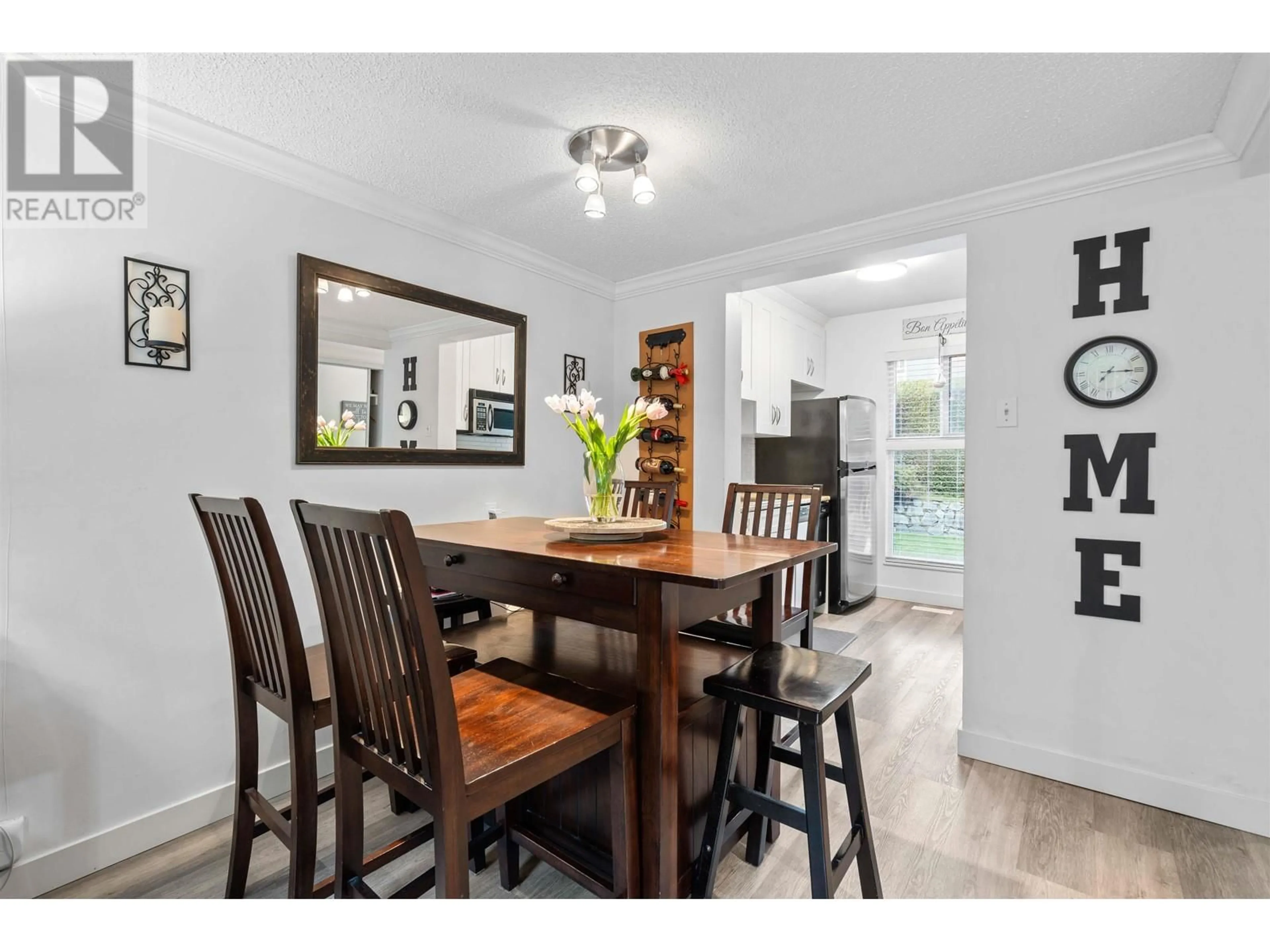 Dining room, wood/laminate floor for 35 - 315 SCHOOLHOUSE STREET, Coquitlam British Columbia V3K5P4