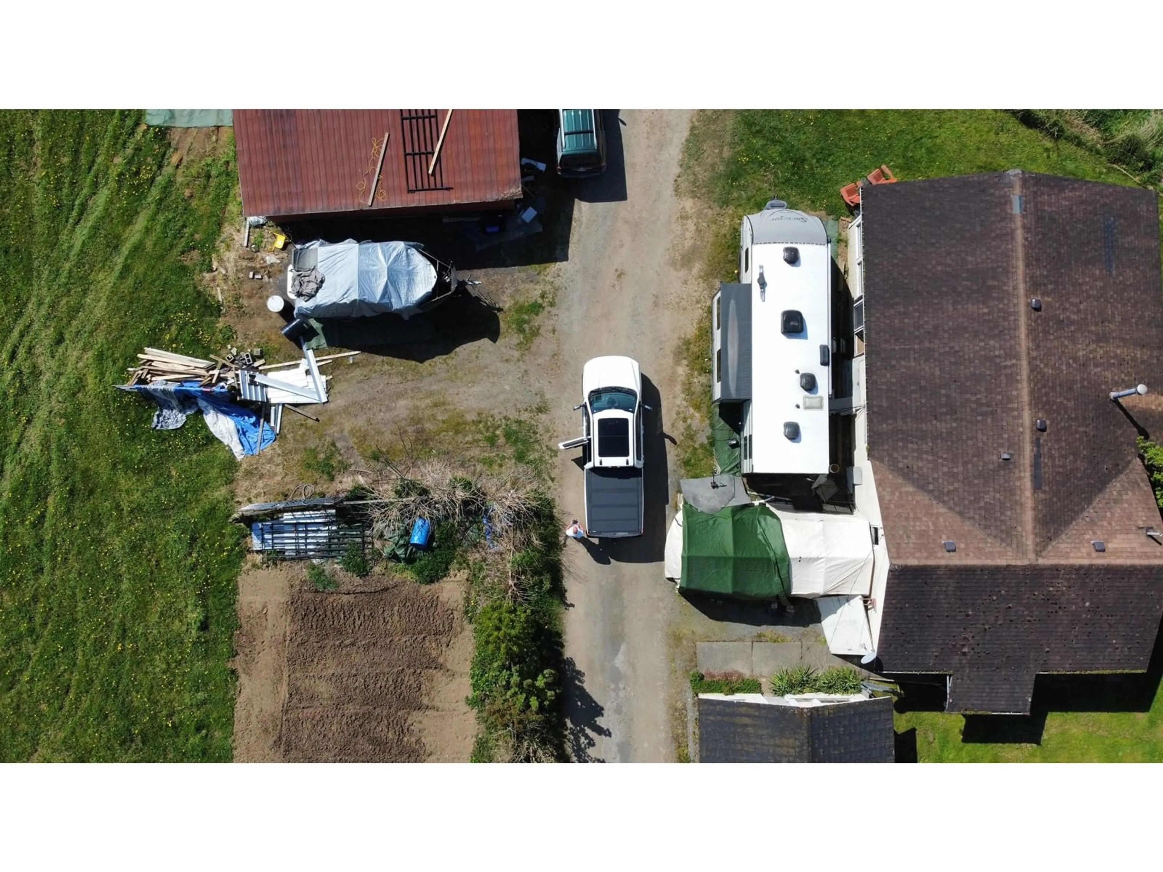 A pic from outside/outdoor area/front of a property/back of a property/a pic from drone, street for 5970 MCCALLUM ROAD, Agassiz British Columbia V0M1A3
