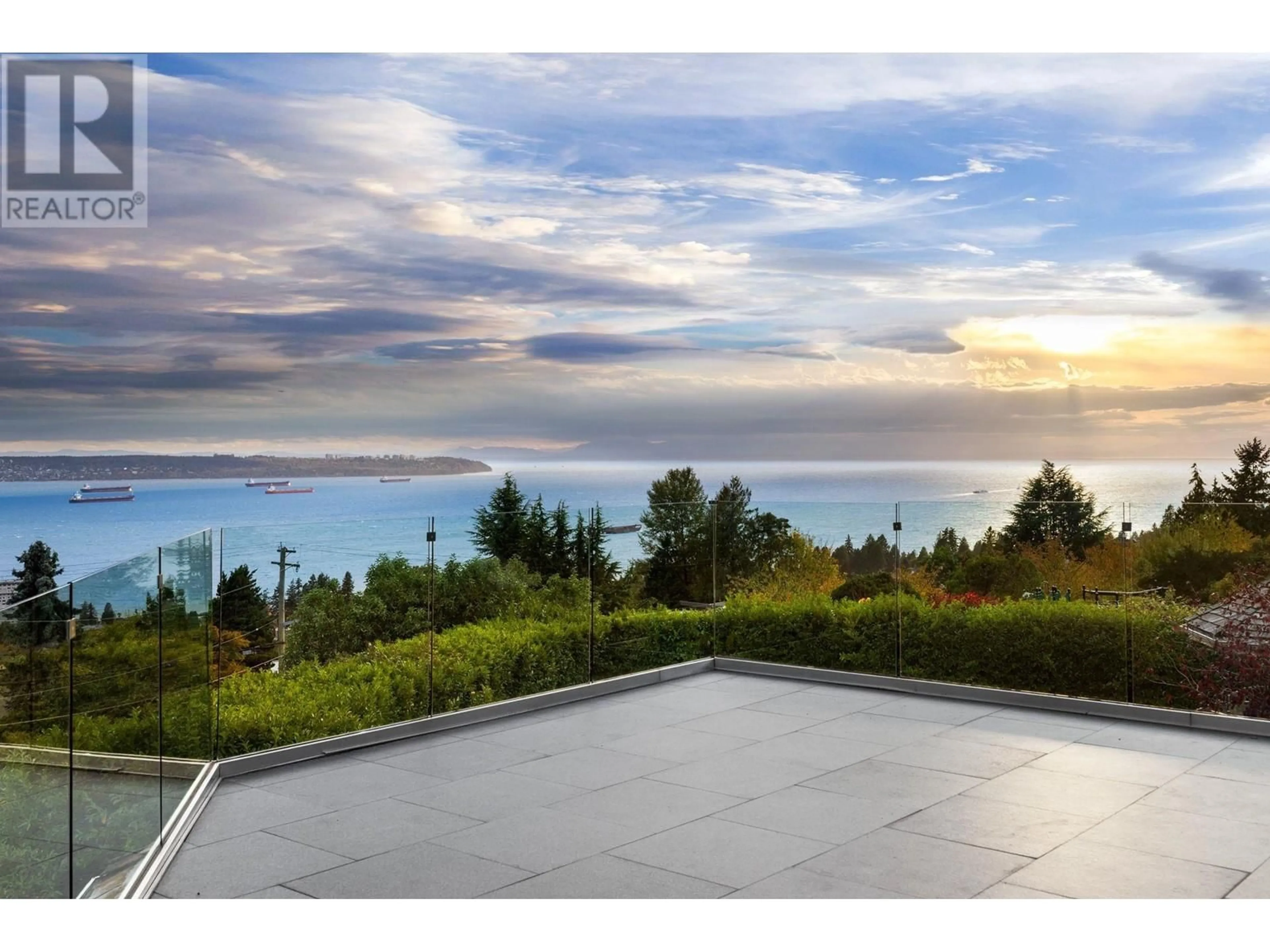 Patio, water/lake/river/ocean view for 2278 ORCHARD LANE, West Vancouver British Columbia V7V4X6