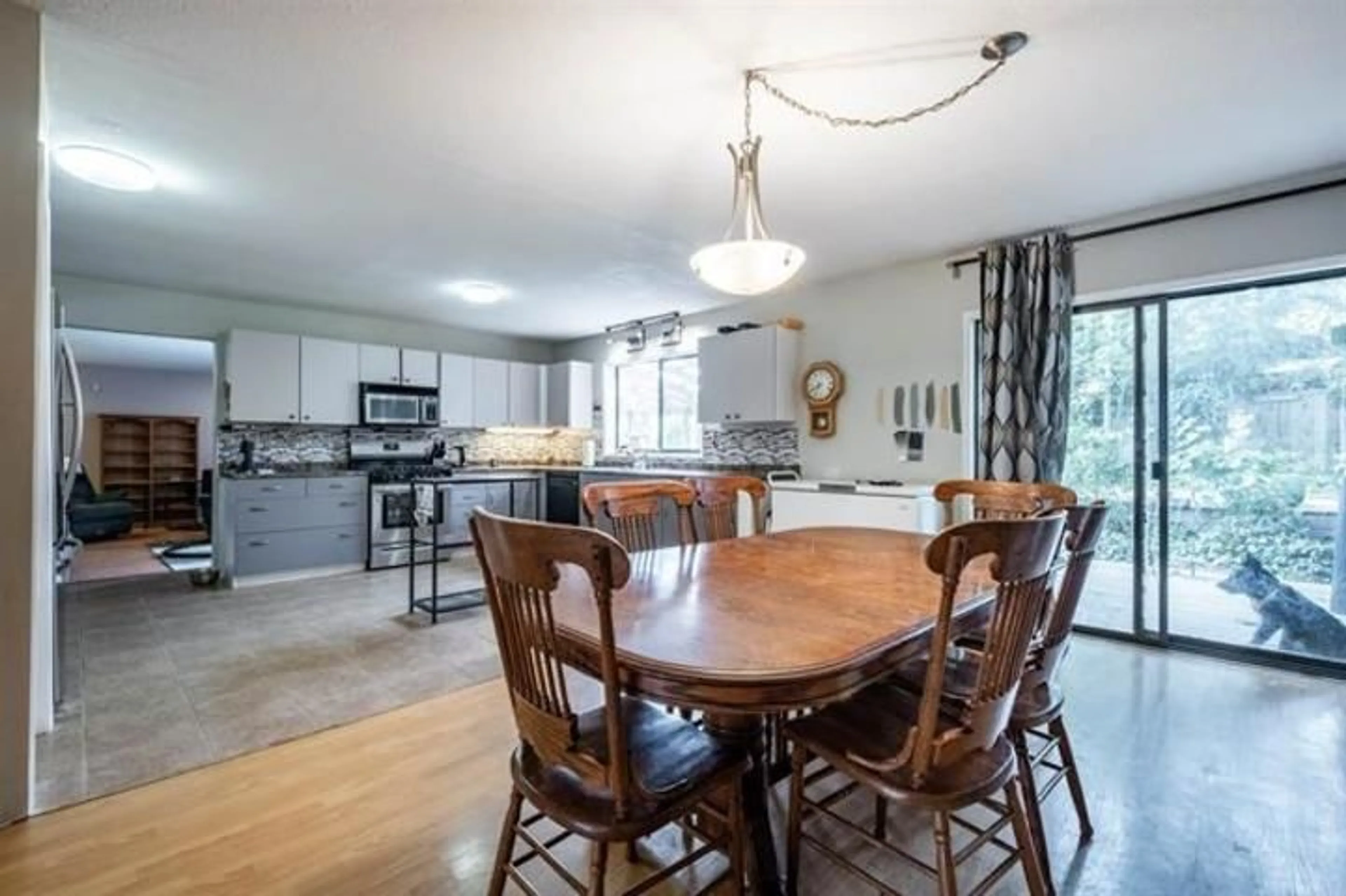 Open concept kitchen, unknown for 6091 172, Surrey British Columbia V3S4Y2