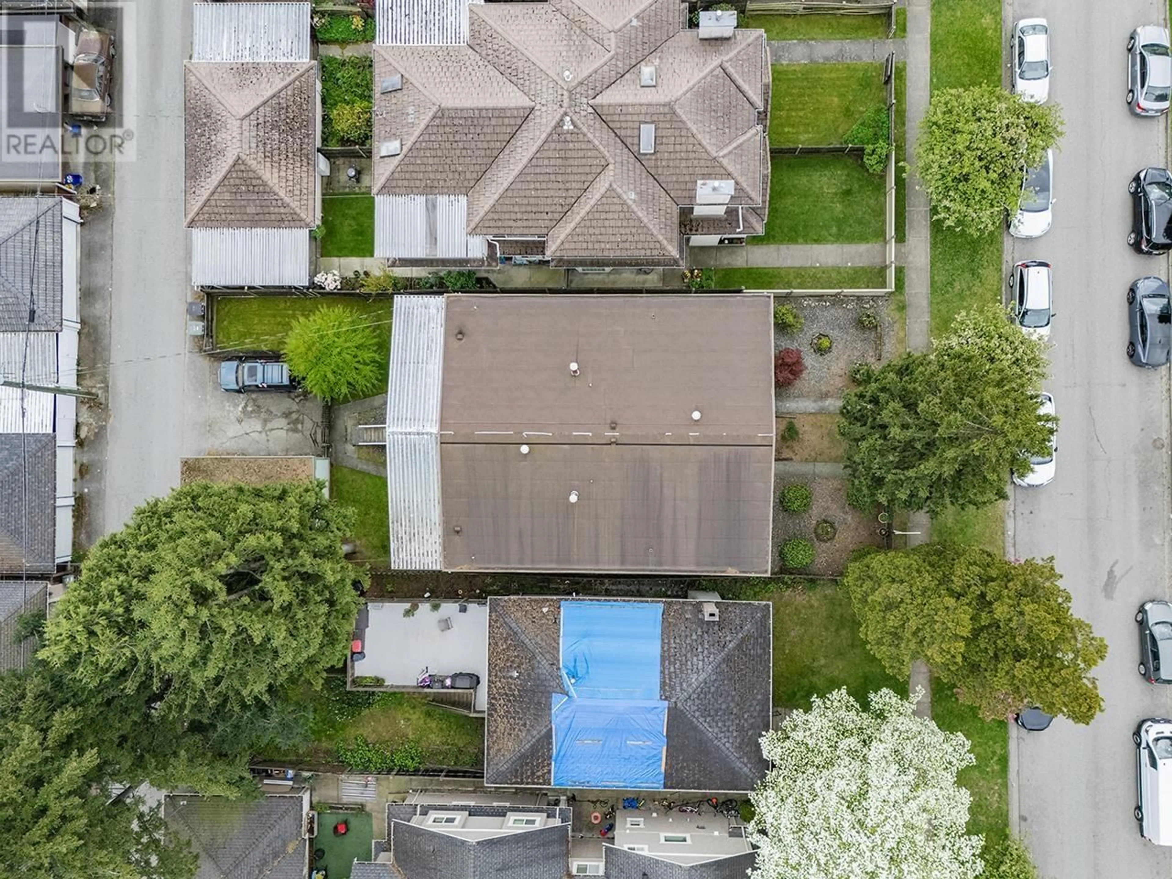 A pic from outside/outdoor area/front of a property/back of a property/a pic from drone, street for 8416 - 8420 SHAUGHNESSY STREET, Vancouver British Columbia V6P3Y2