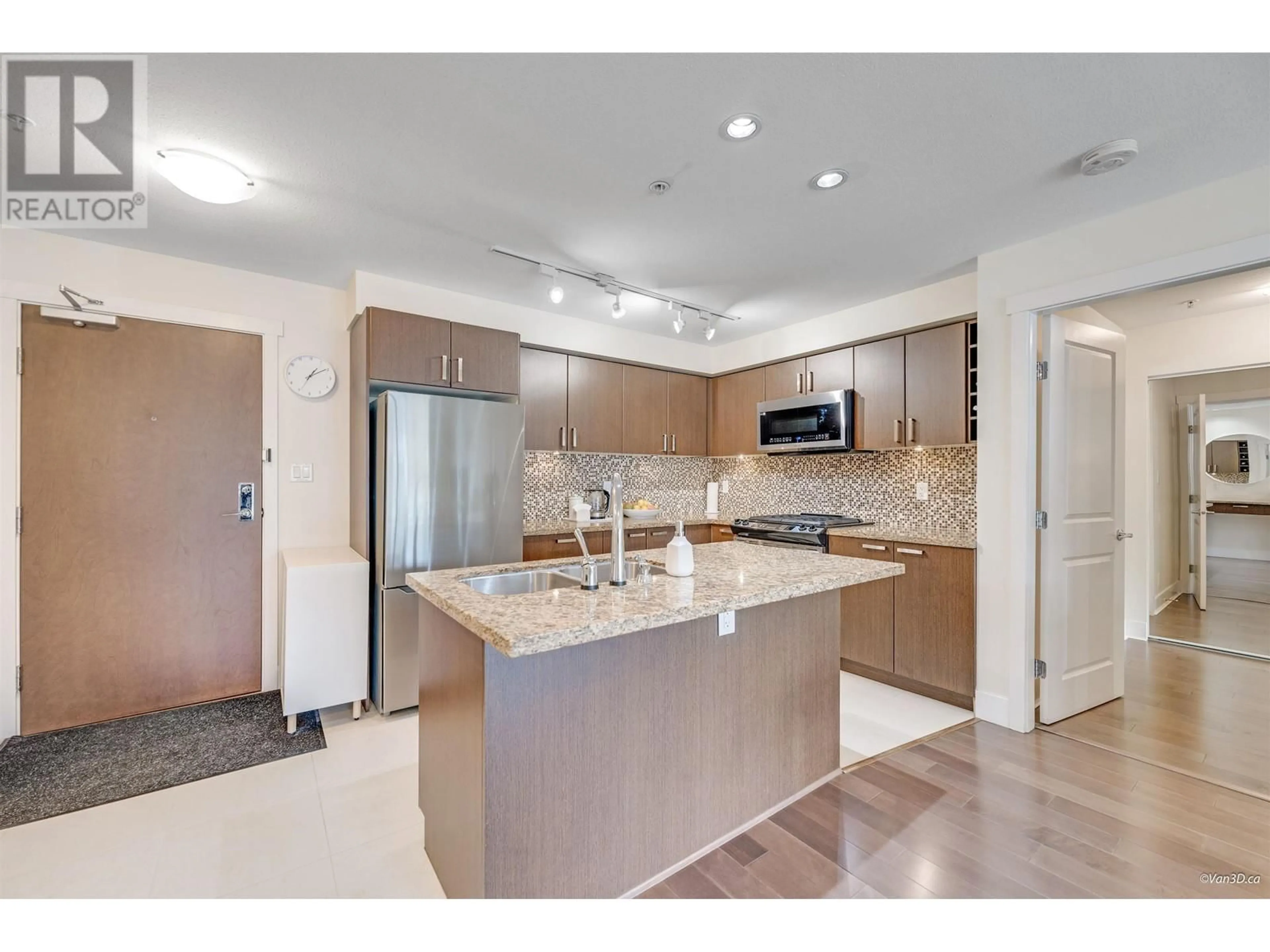 Unknown for 306 - 1689 13TH AVENUE, Vancouver British Columbia V5N0A5