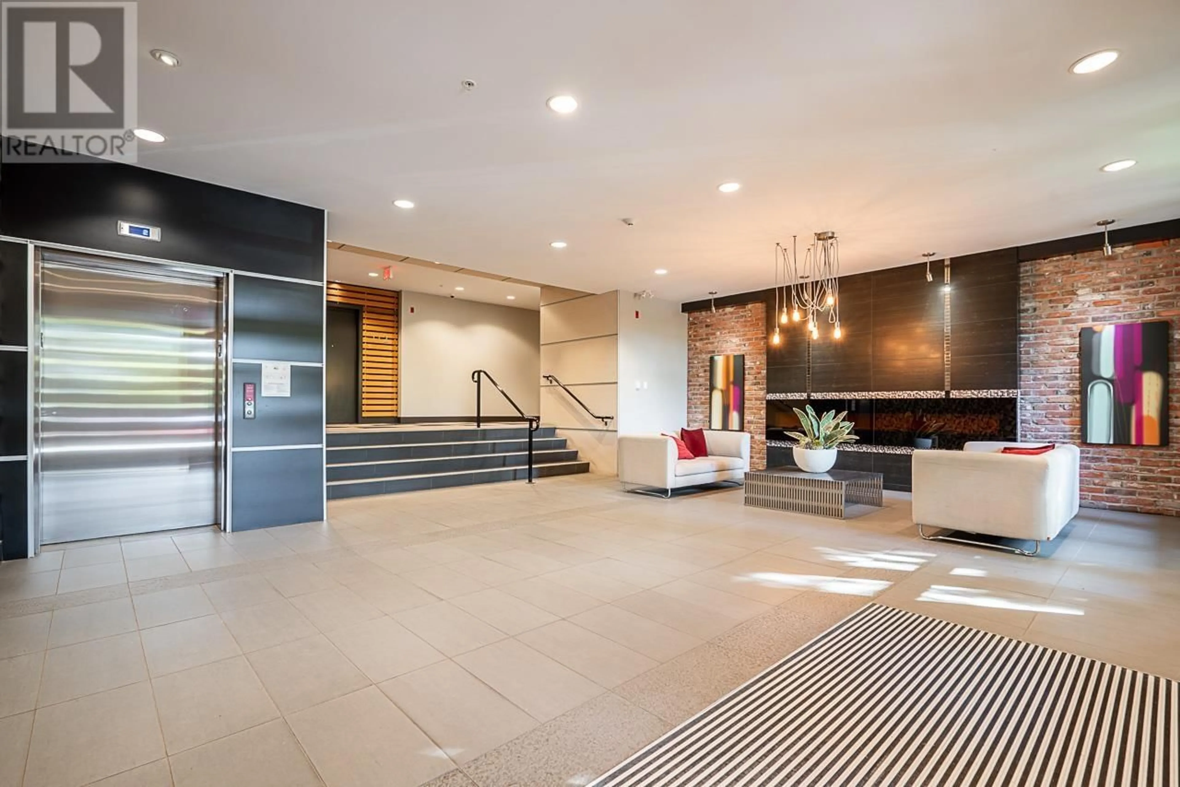 Lobby for 104 - 220 SALTER STREET, New Westminster British Columbia V3M0H4