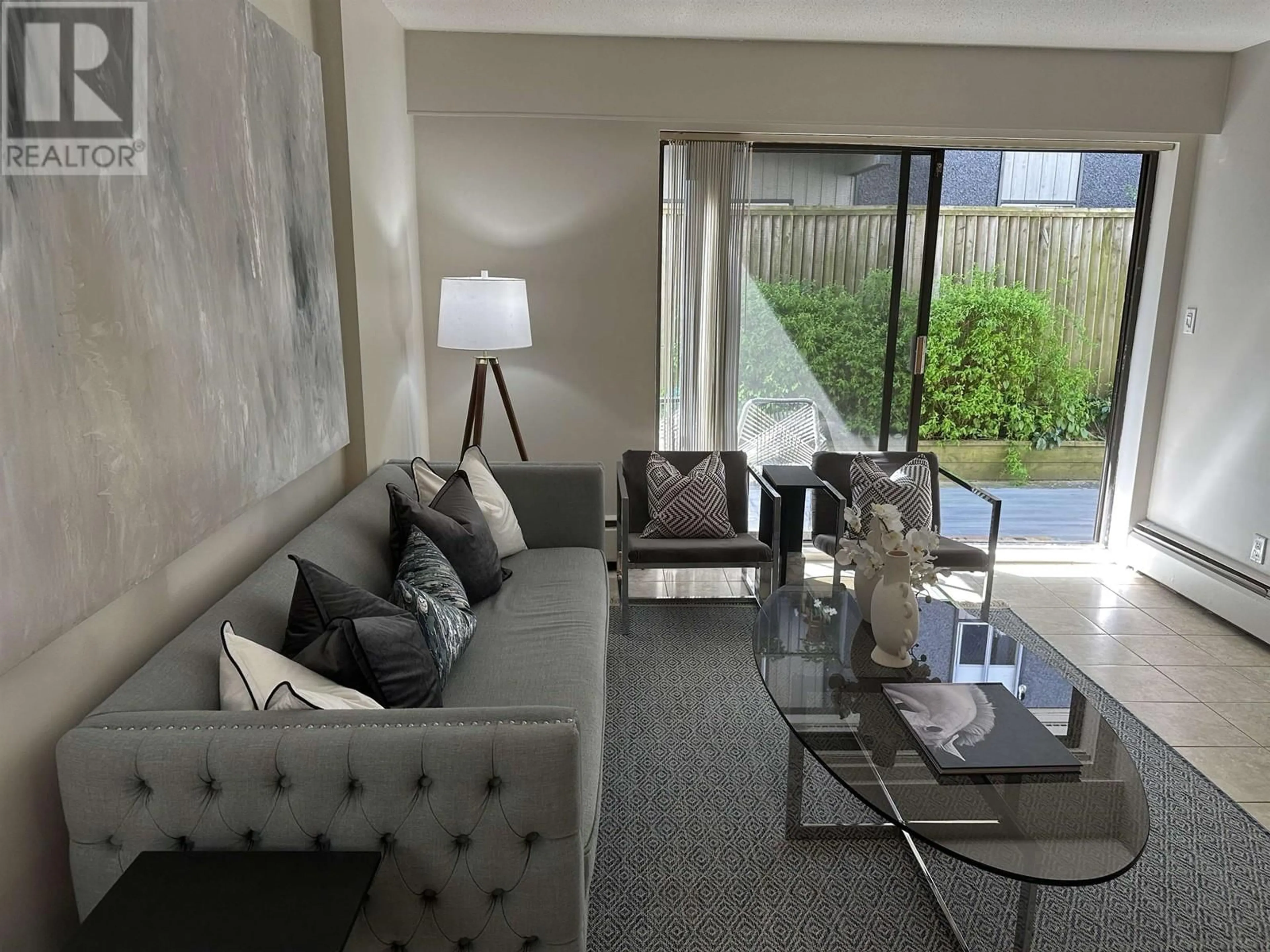Living room with furniture, unknown for 103 - 2040 CORNWALL AVENUE, Vancouver British Columbia V6J1E1