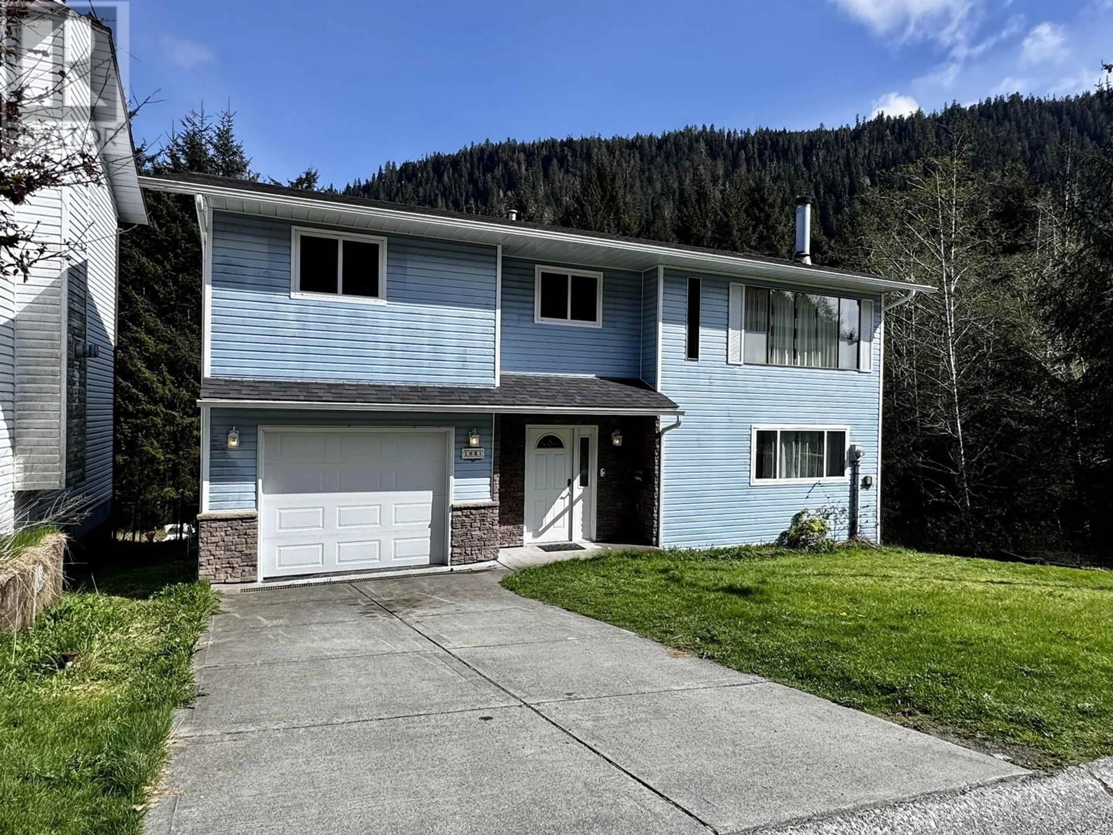 Home with vinyl exterior material, street for 1821 SLOAN AVENUE, Prince Rupert British Columbia V8J4B4