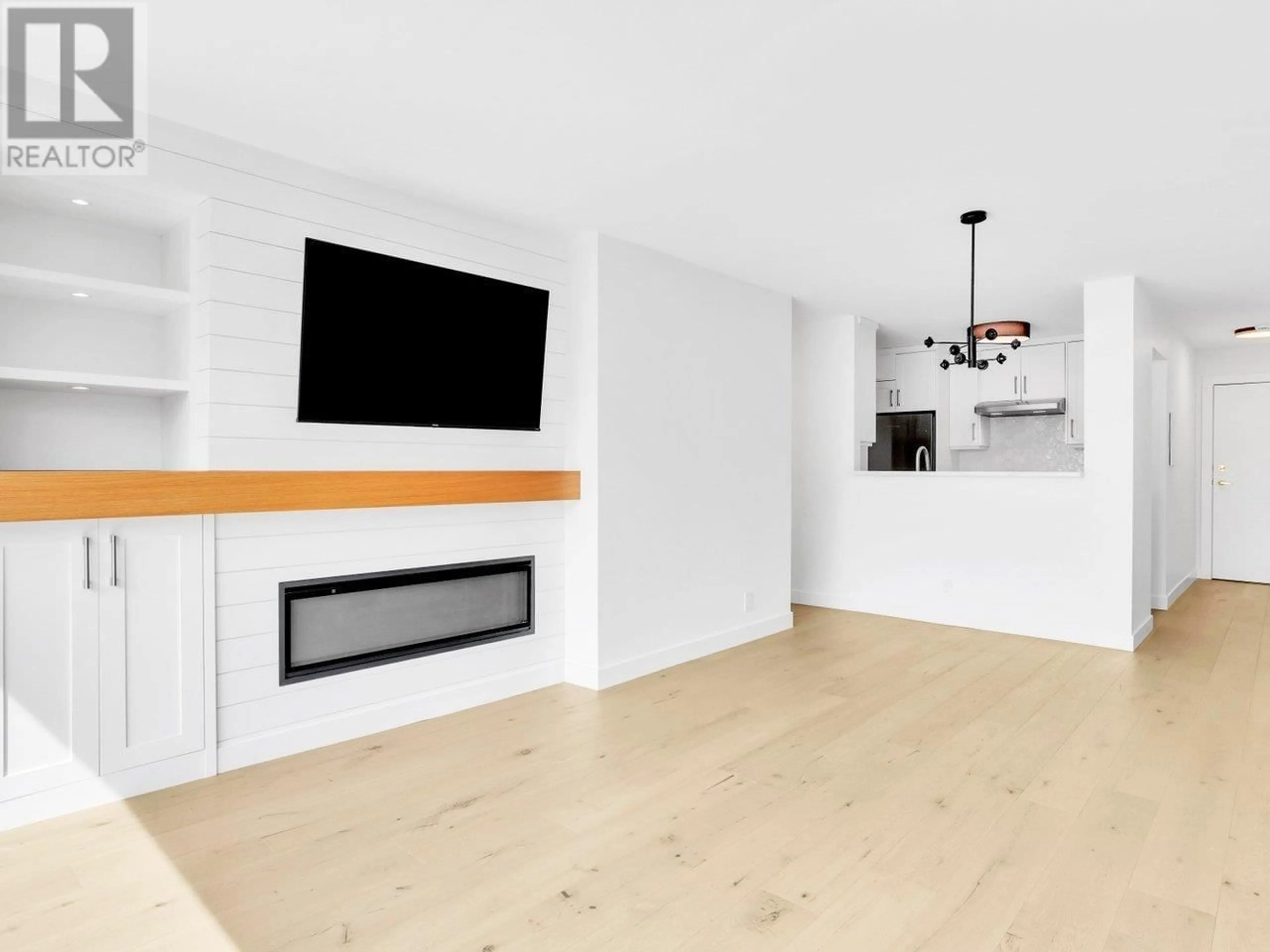 Unknown for 605 - 2668 ASH STREET, Vancouver British Columbia V5Z4K4