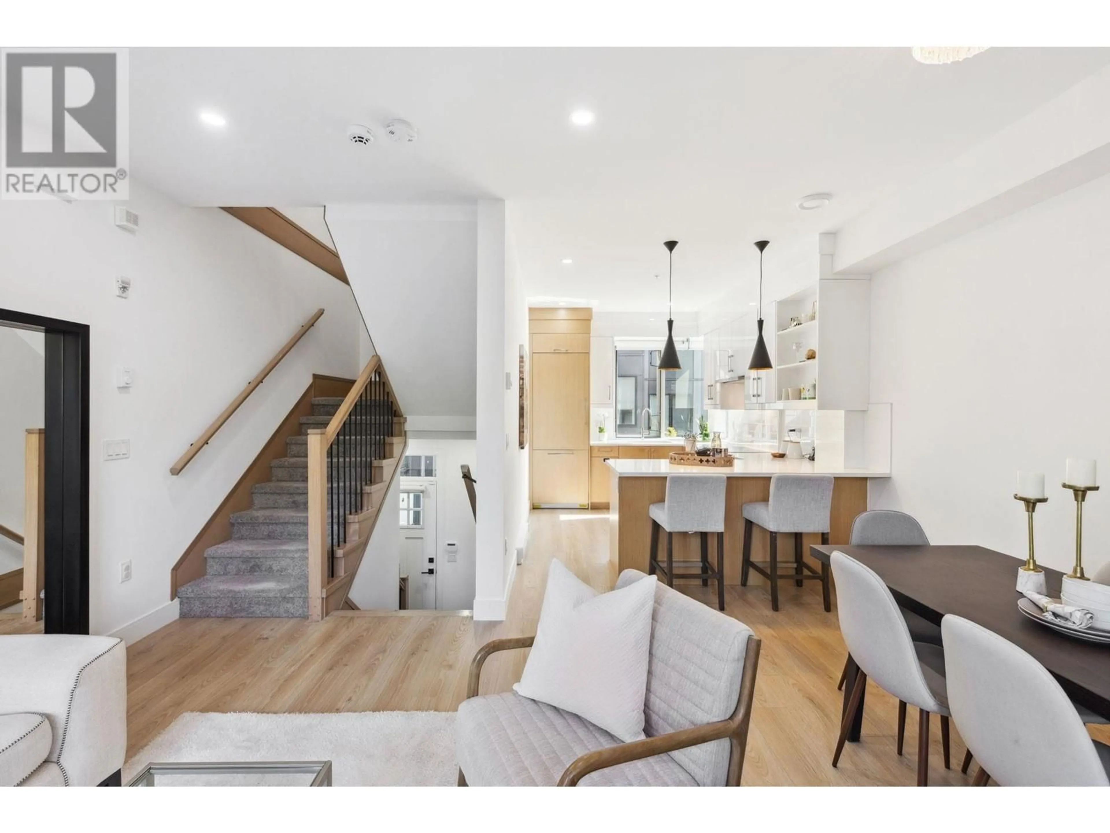 Open concept kitchen, wood/laminate floor for 207 - 7131 17TH AVENUE, Burnaby British Columbia V3N1K8