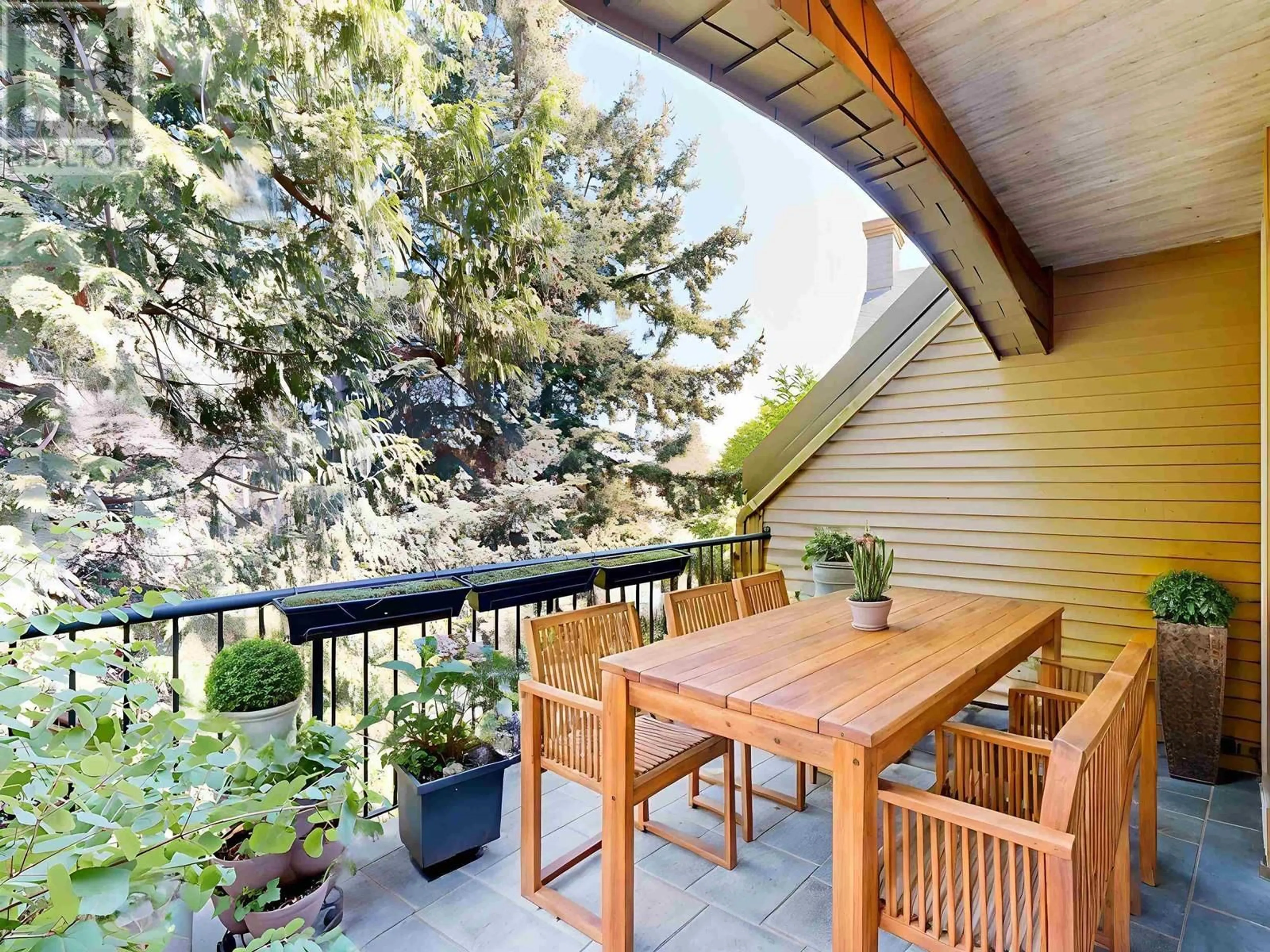 Patio, unknown for 420 - 5518 14 AVENUE, Tsawwassen British Columbia V4M4E9