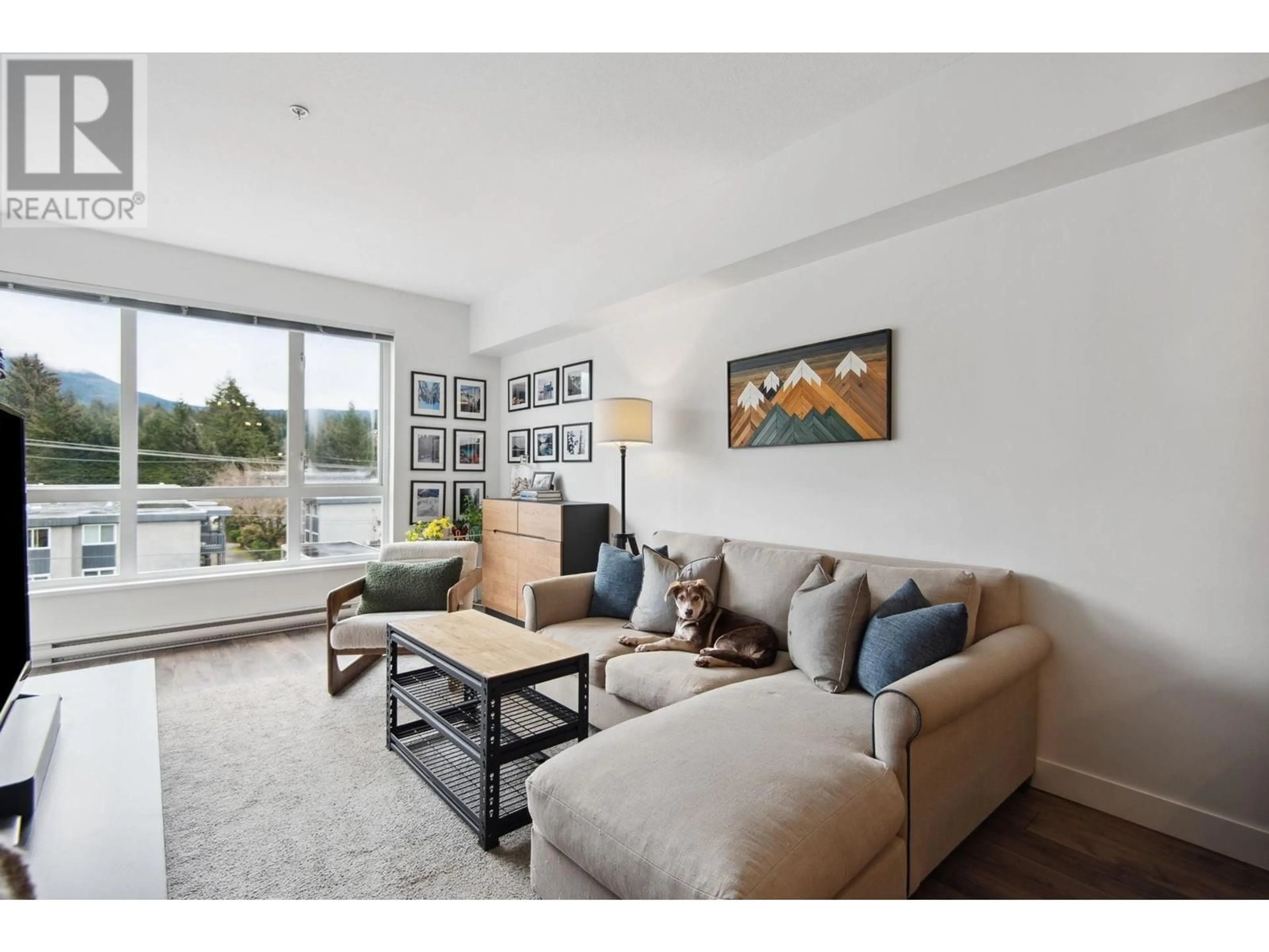 Living room with furniture, unknown for 307 - 40437 TANTALUS ROAD, Squamish British Columbia V0N3G0
