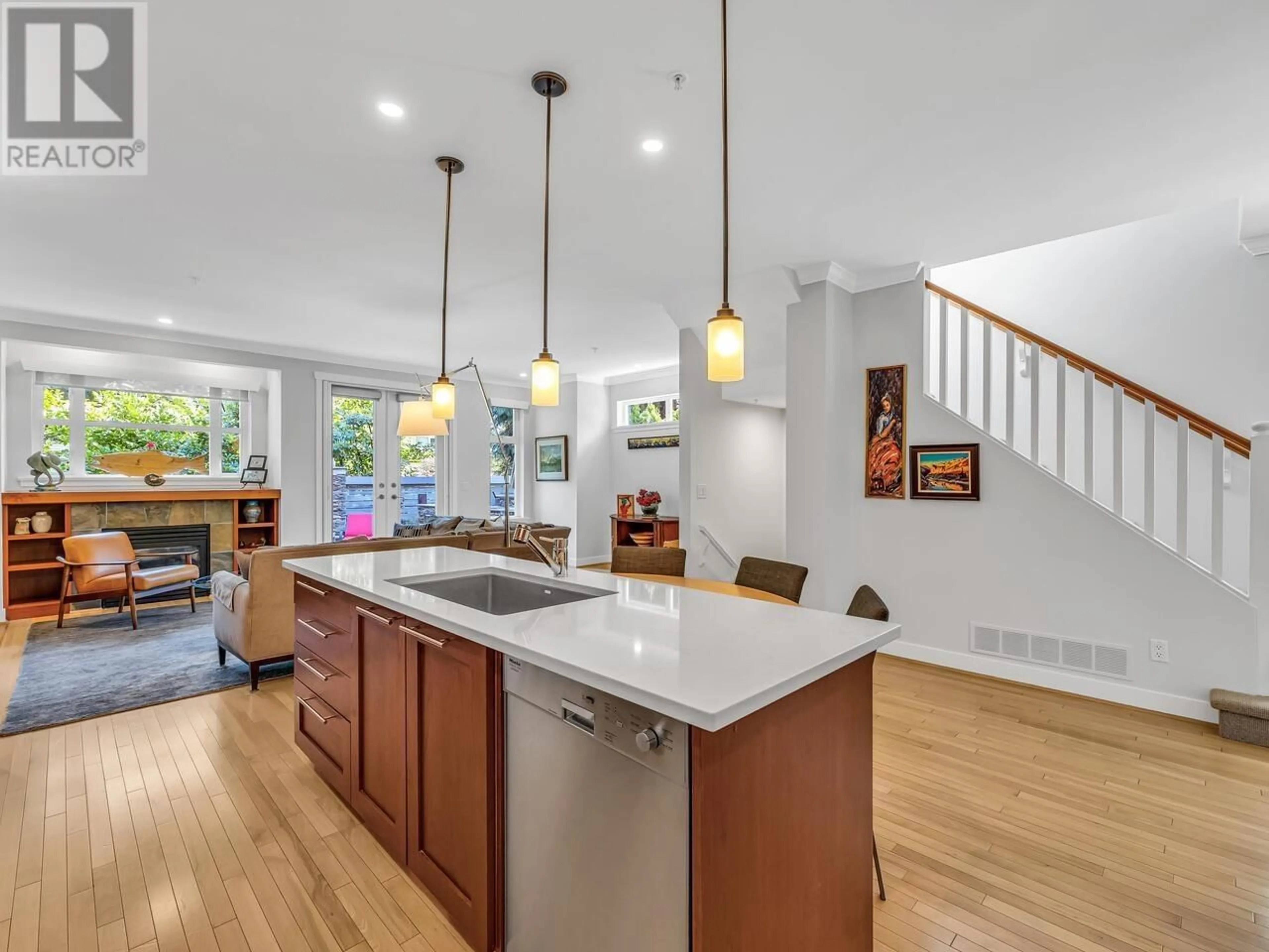 Open concept kitchen, unknown for 4658 CAPILANO ROAD, North Vancouver British Columbia V7R4K3