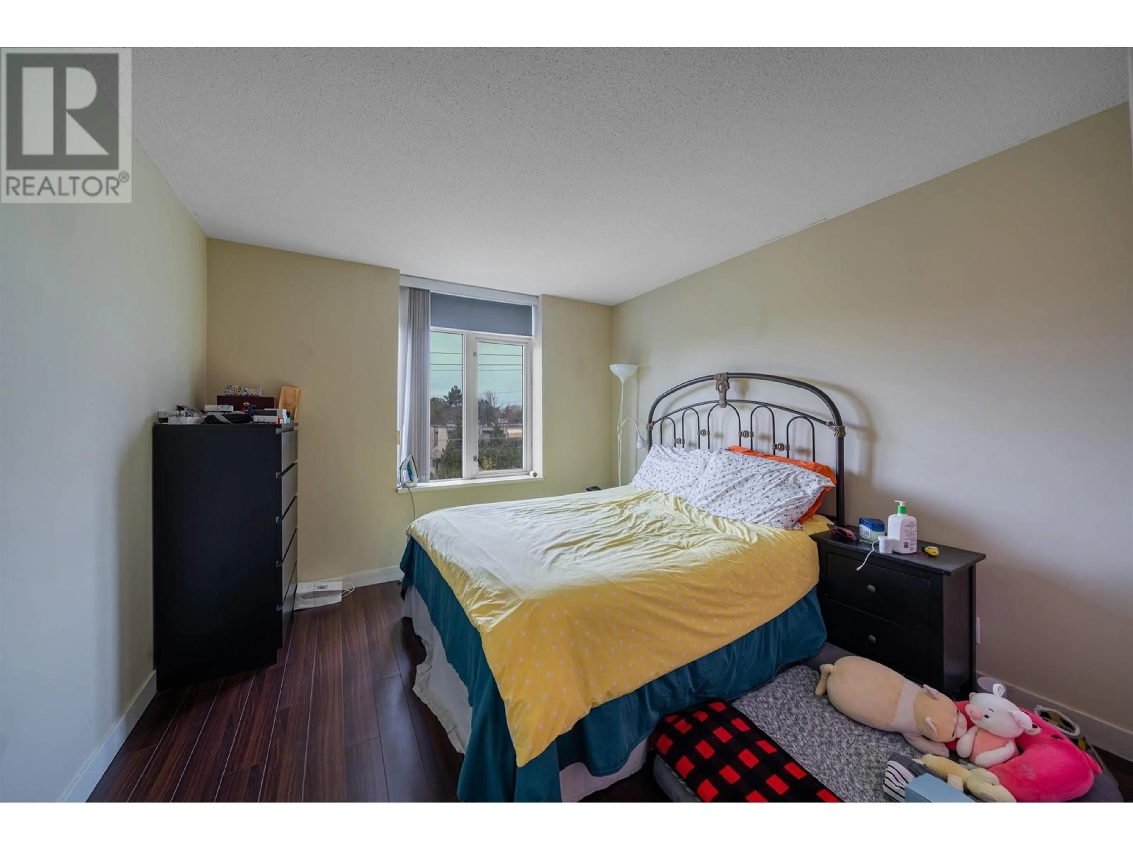 A pic of a room for 501 - 9171 FERNDALE ROAD, Richmond British Columbia V6Y0A5