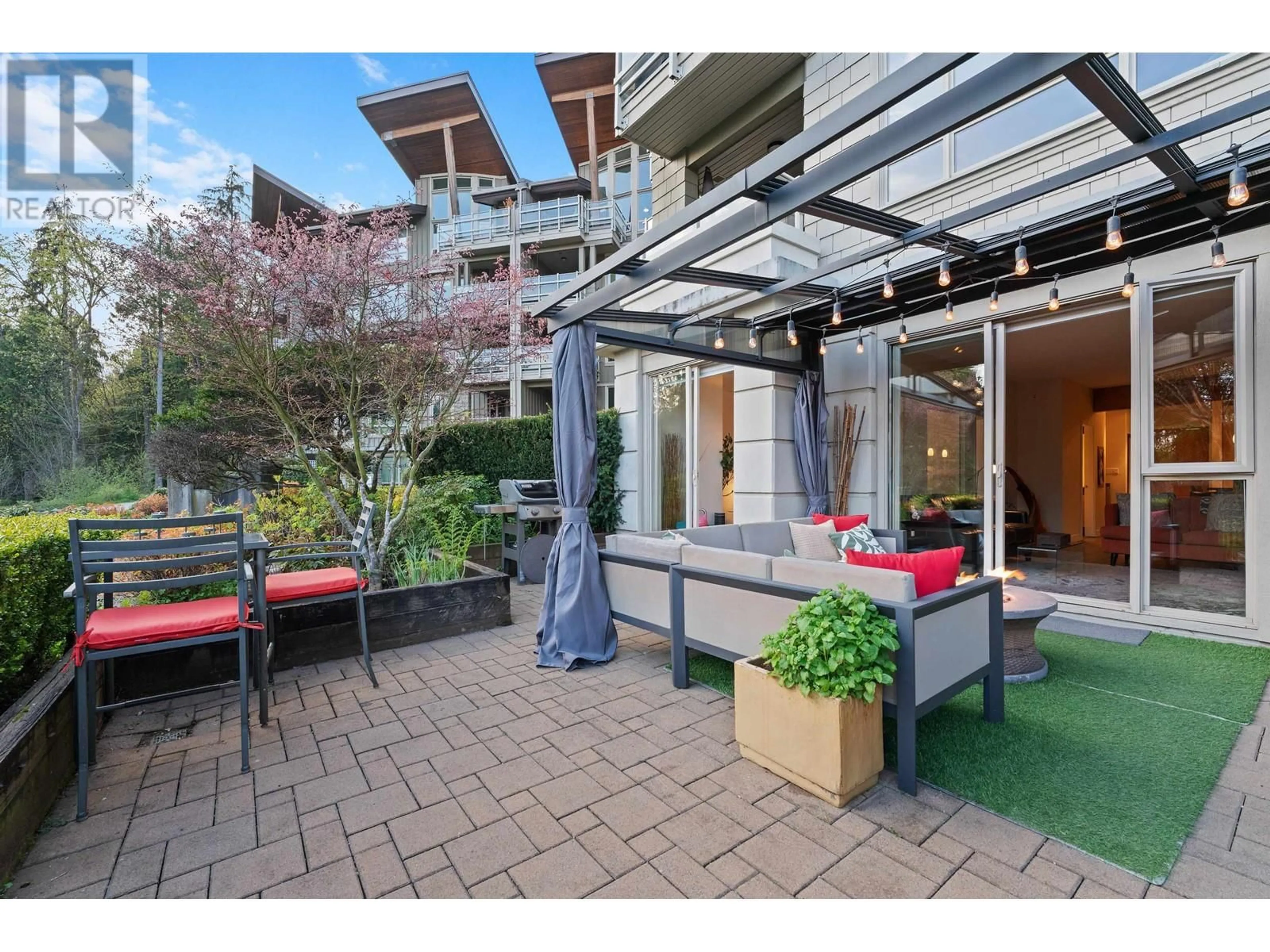 Patio, street for 109 - 560 RAVEN WOODS DRIVE, North Vancouver British Columbia V7G2T3