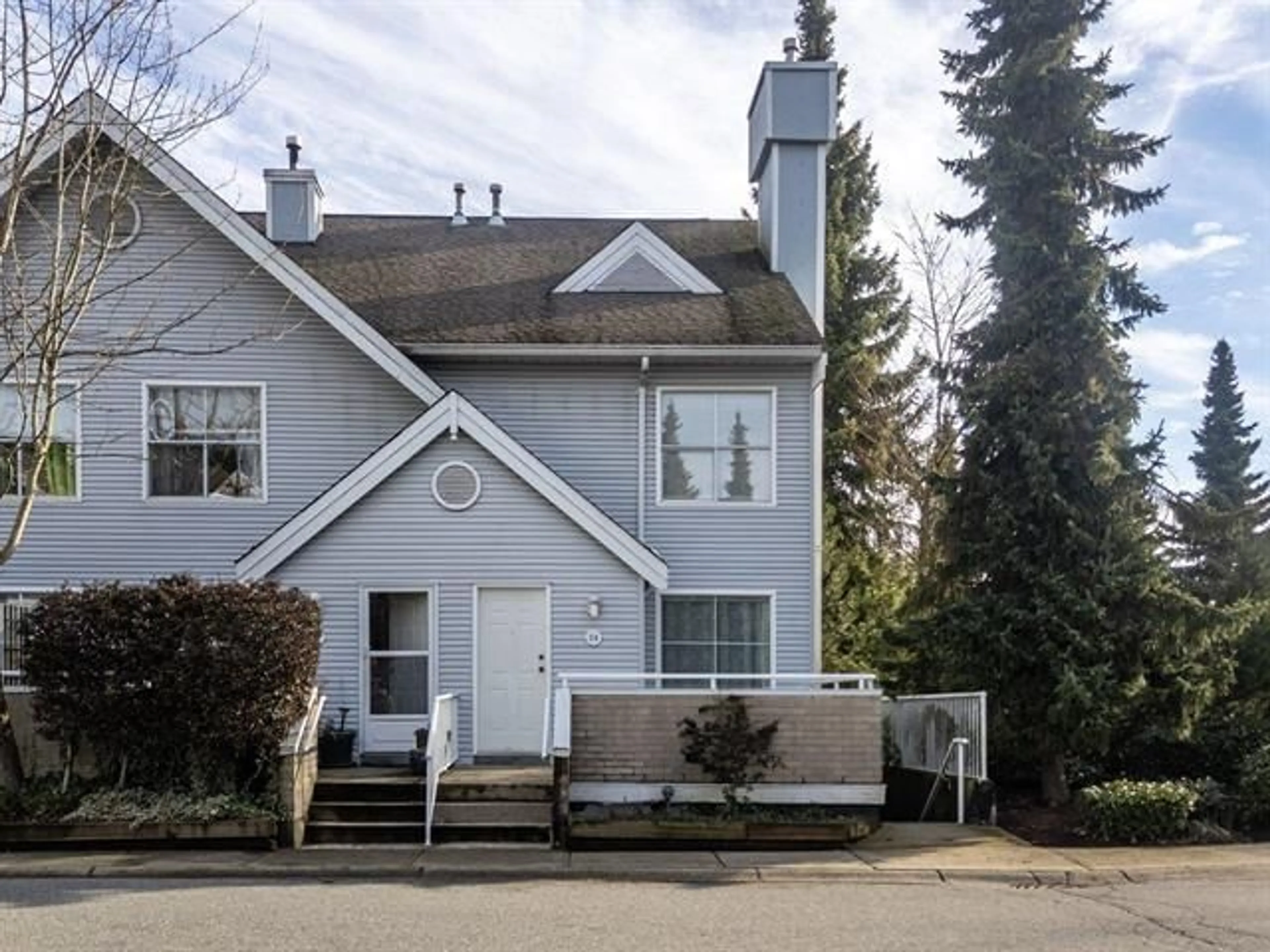 Unknown for 34 - 13706 74, Surrey British Columbia V3W1K3