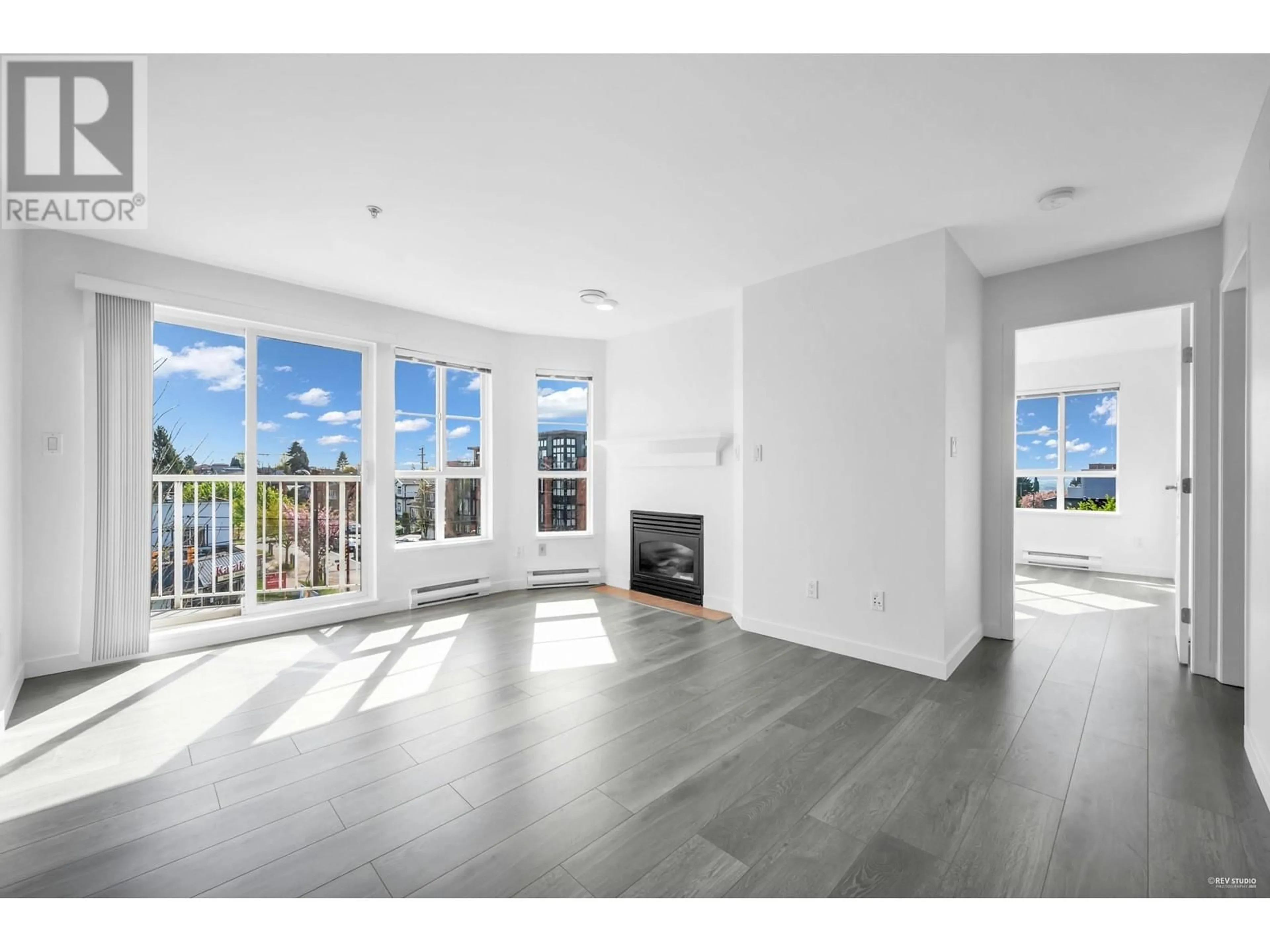 A pic of a room for PH 2 - 6991 VICTORIA DRIVE, Vancouver British Columbia V5P3Y7