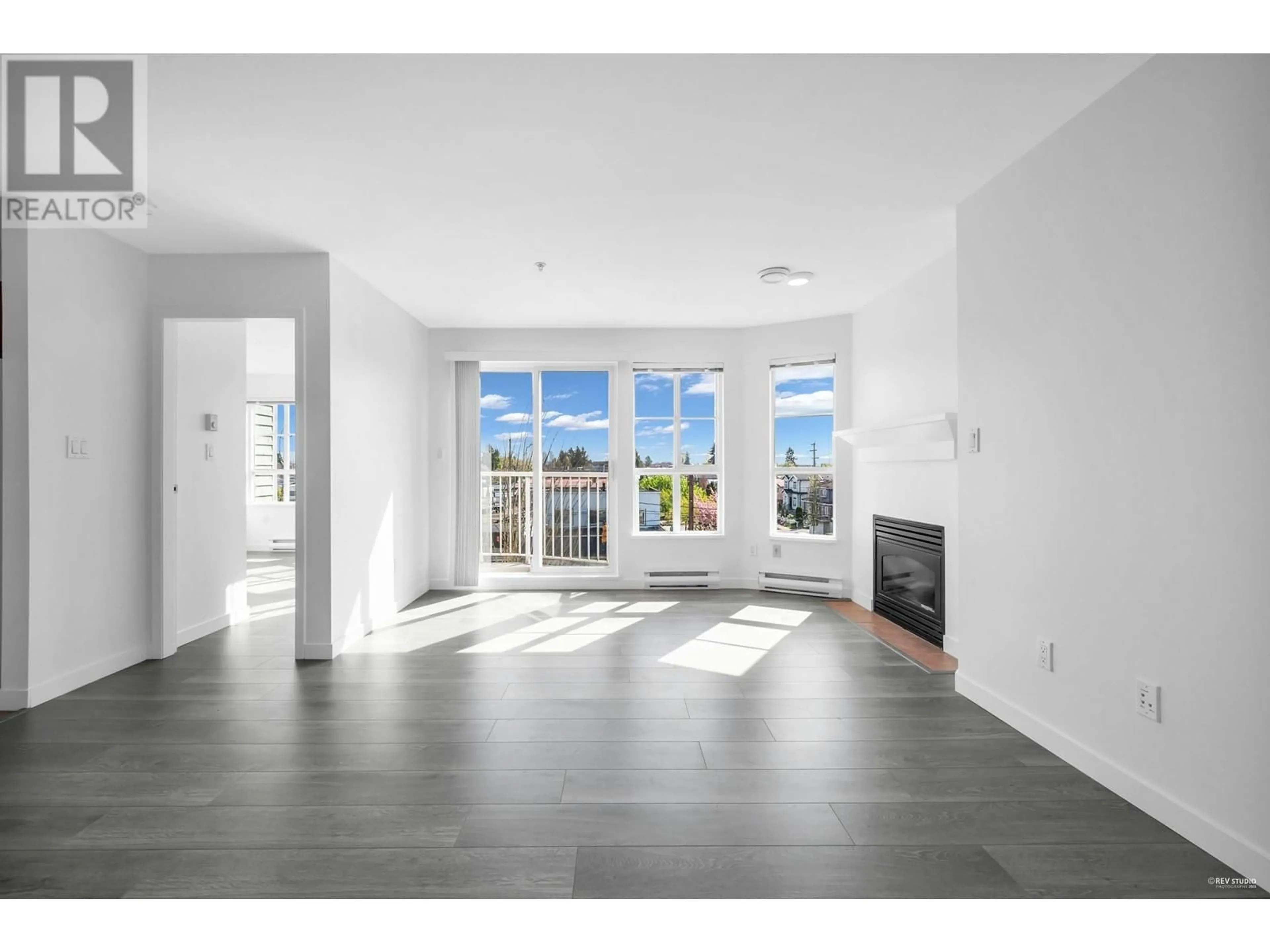 A pic of a room for PH 2 - 6991 VICTORIA DRIVE, Vancouver British Columbia V5P3Y7