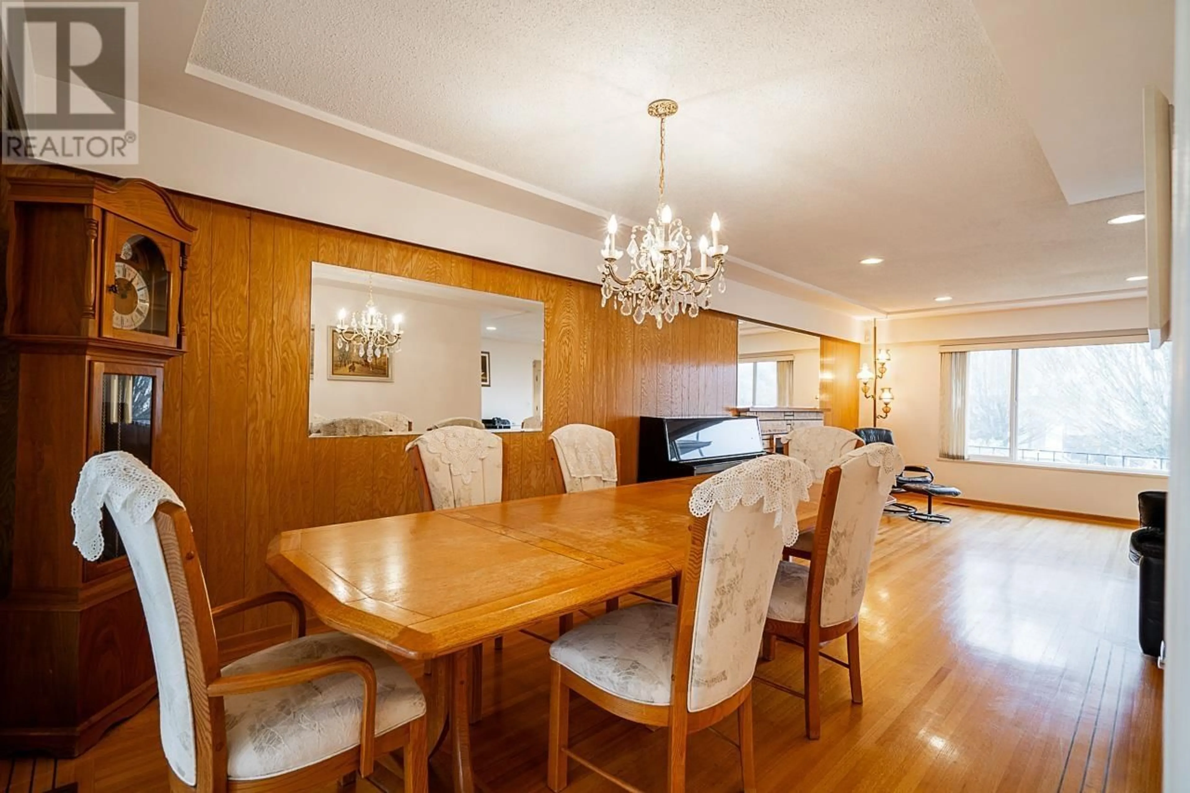 Dining room, wood/laminate floor for 7316 RUPERT STREET, Vancouver British Columbia V5S2Z9