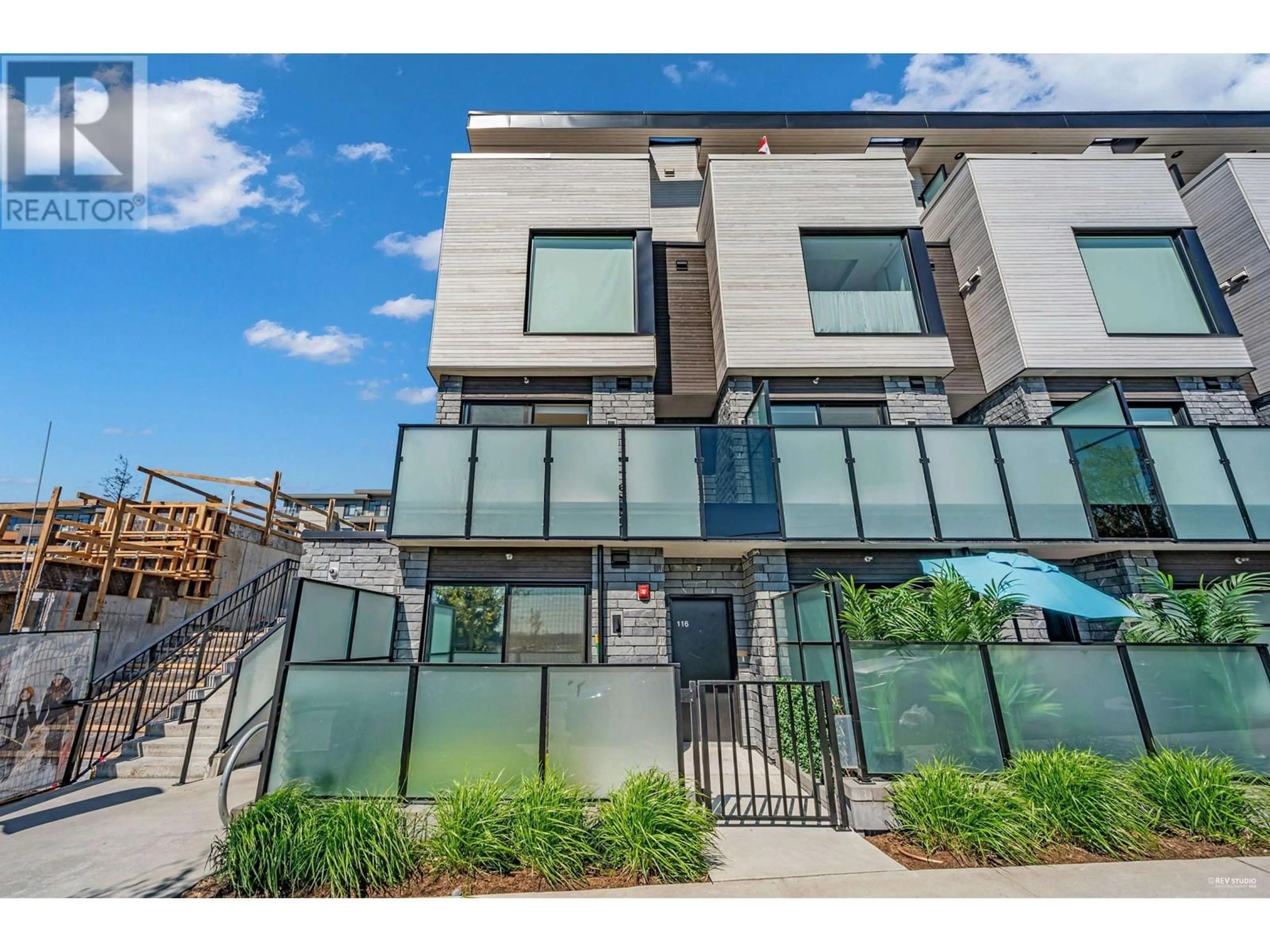 Unknown for 116 - 650 2ND STREET, North Vancouver British Columbia V7L0H5