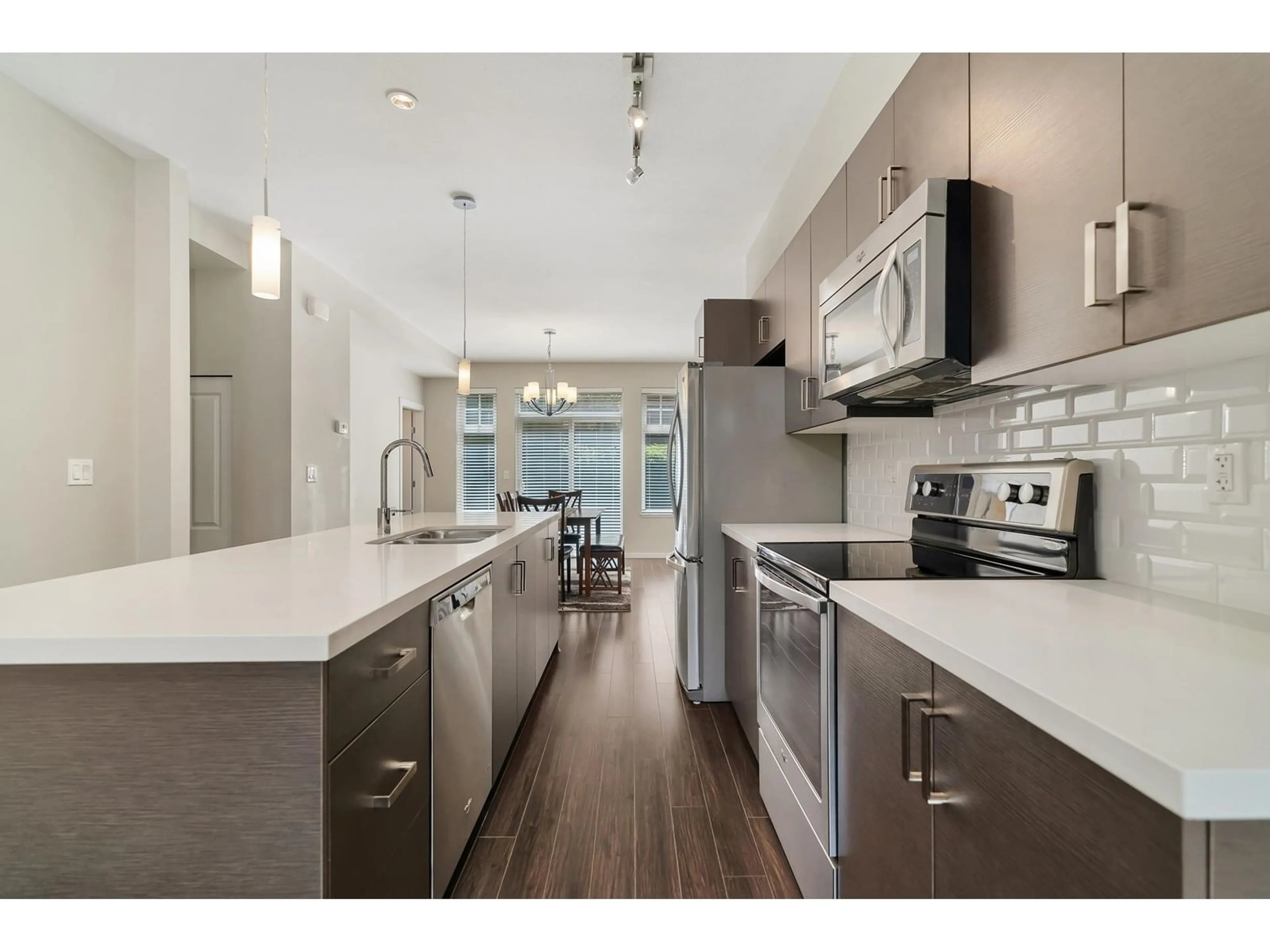 Open concept kitchen, unknown for 29 - 13886 62, Surrey British Columbia V3X0G2