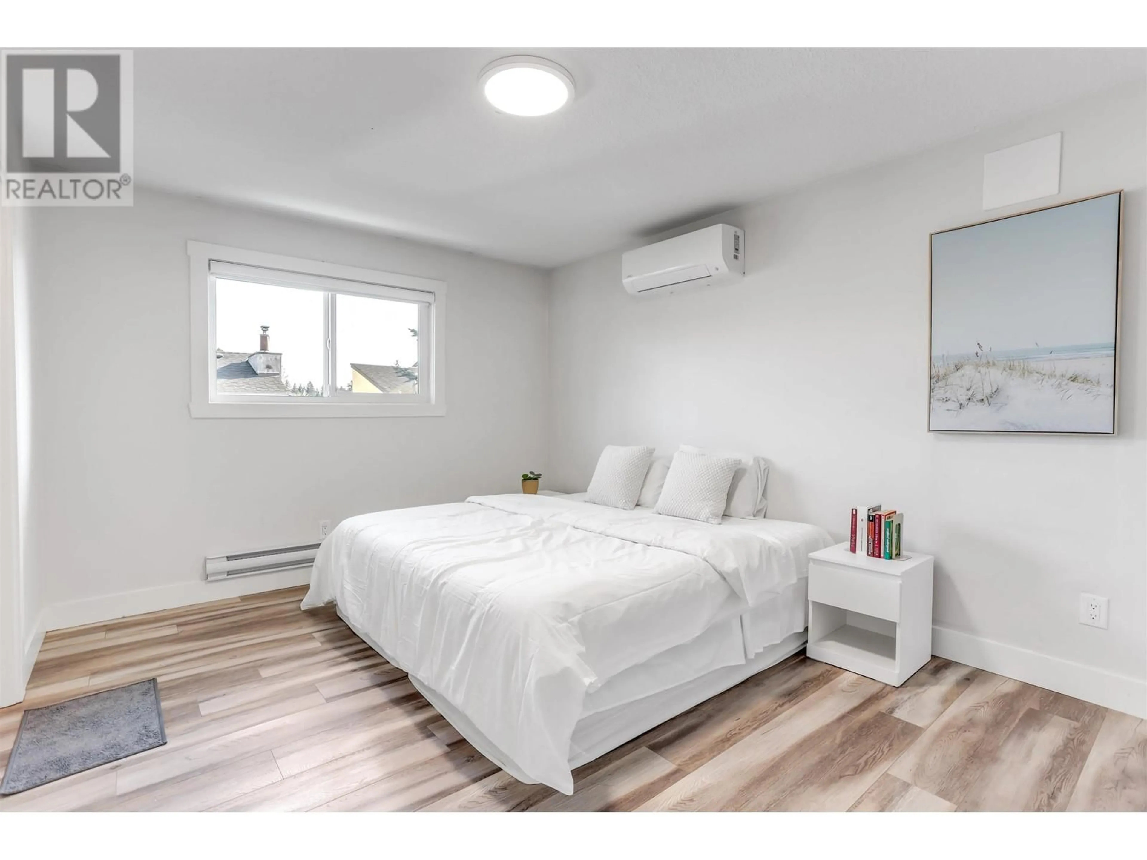 Bedroom with bed, wood/laminate floor for 3228 CHROME CRESCENT, Coquitlam British Columbia V3E1M5