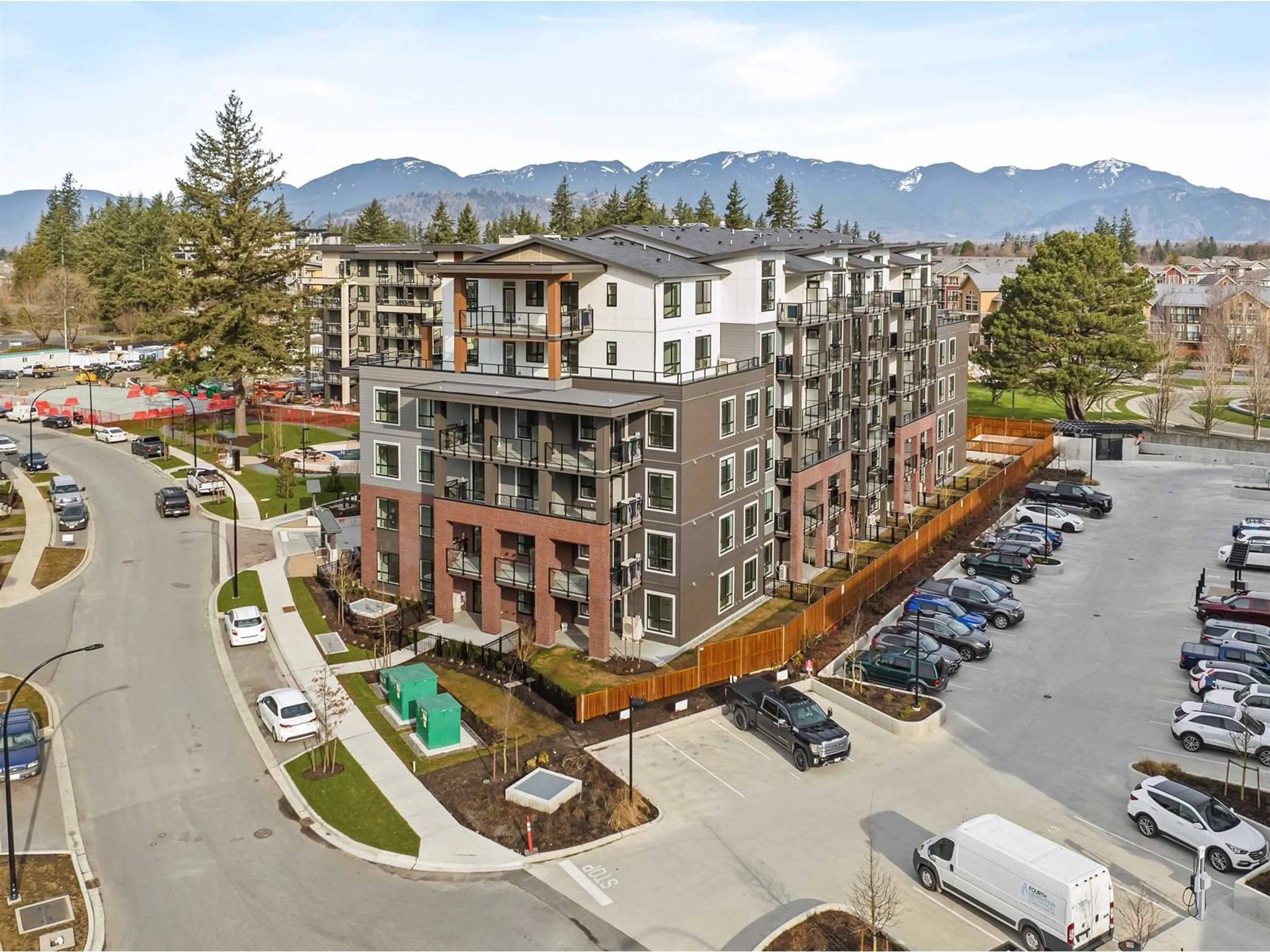 A pic from outside/outdoor area/front of a property/back of a property/a pic from drone, mountain view for 316 - 45511 CAMPUS DRIVE, Chilliwack British Columbia V2R6K8