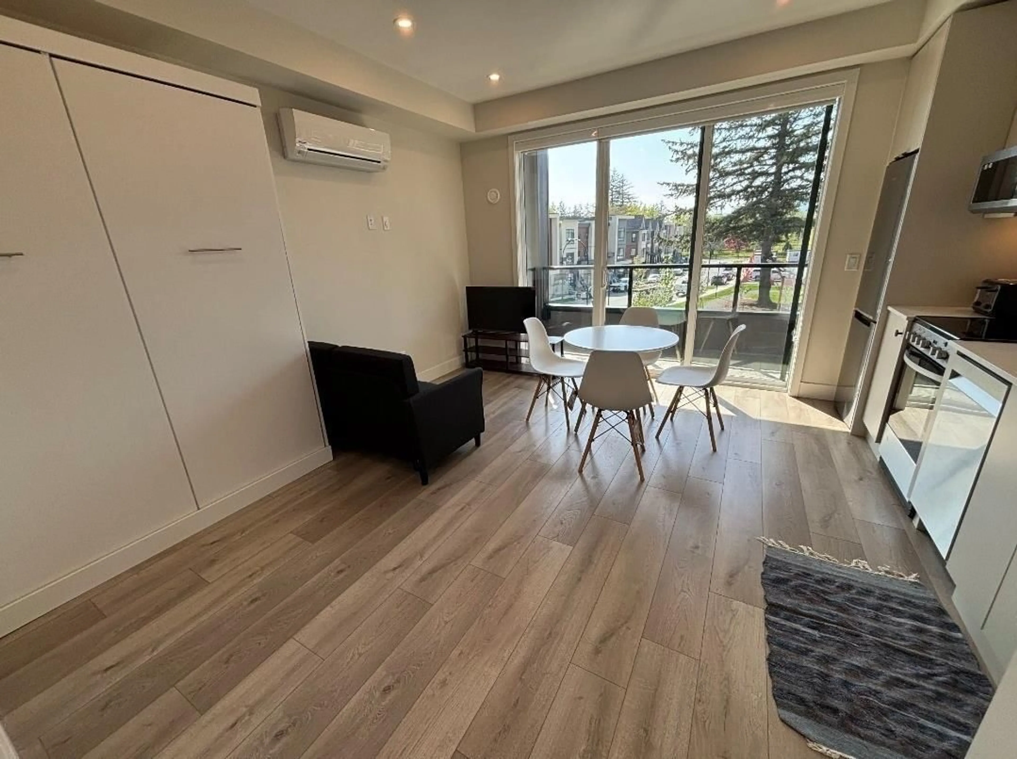 A pic of a room for 316 - 45511 CAMPUS DRIVE, Chilliwack British Columbia V2R6K8