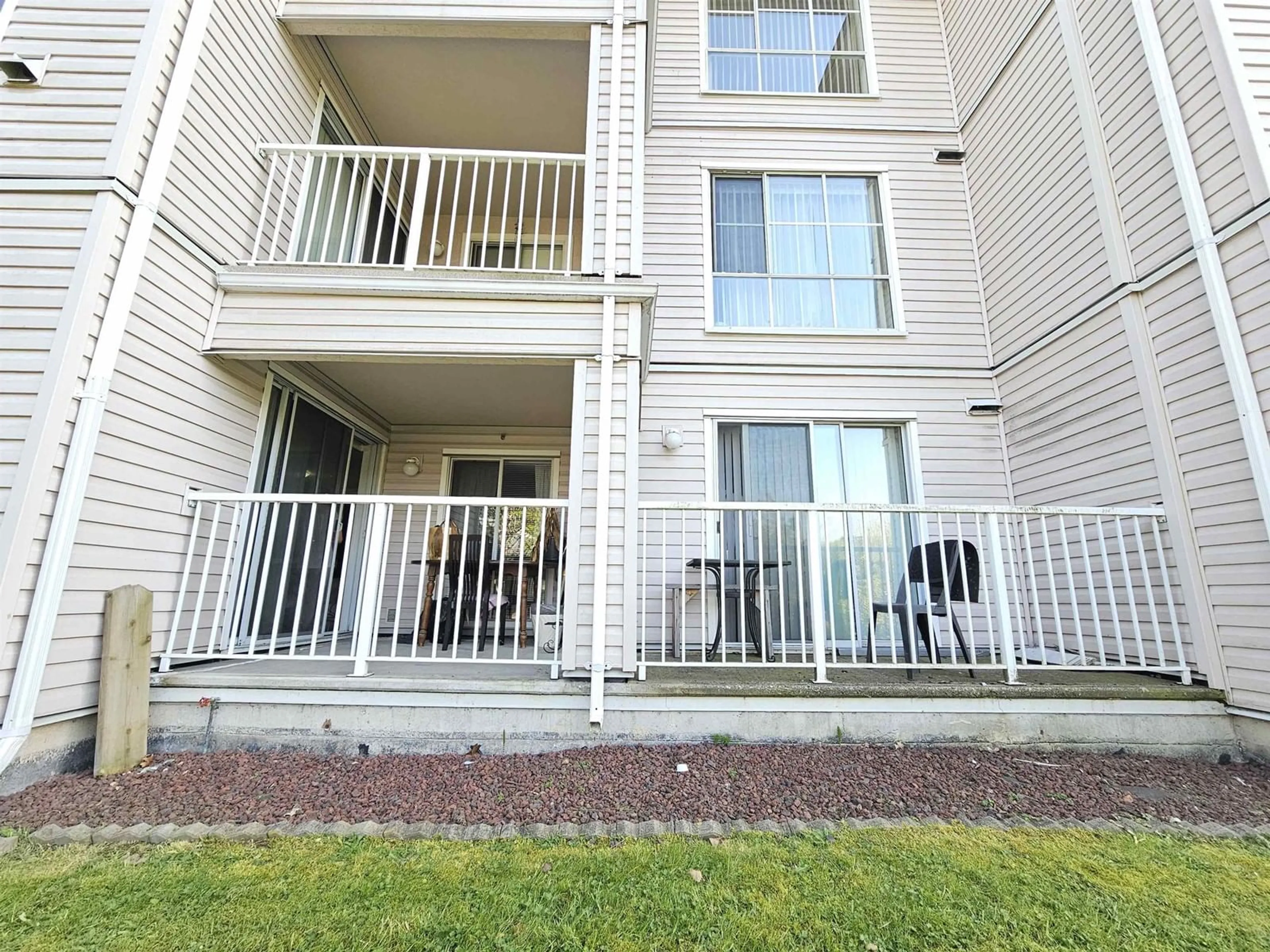 Patio, unknown for 108 - 9951 152, Surrey British Columbia V3R4G5