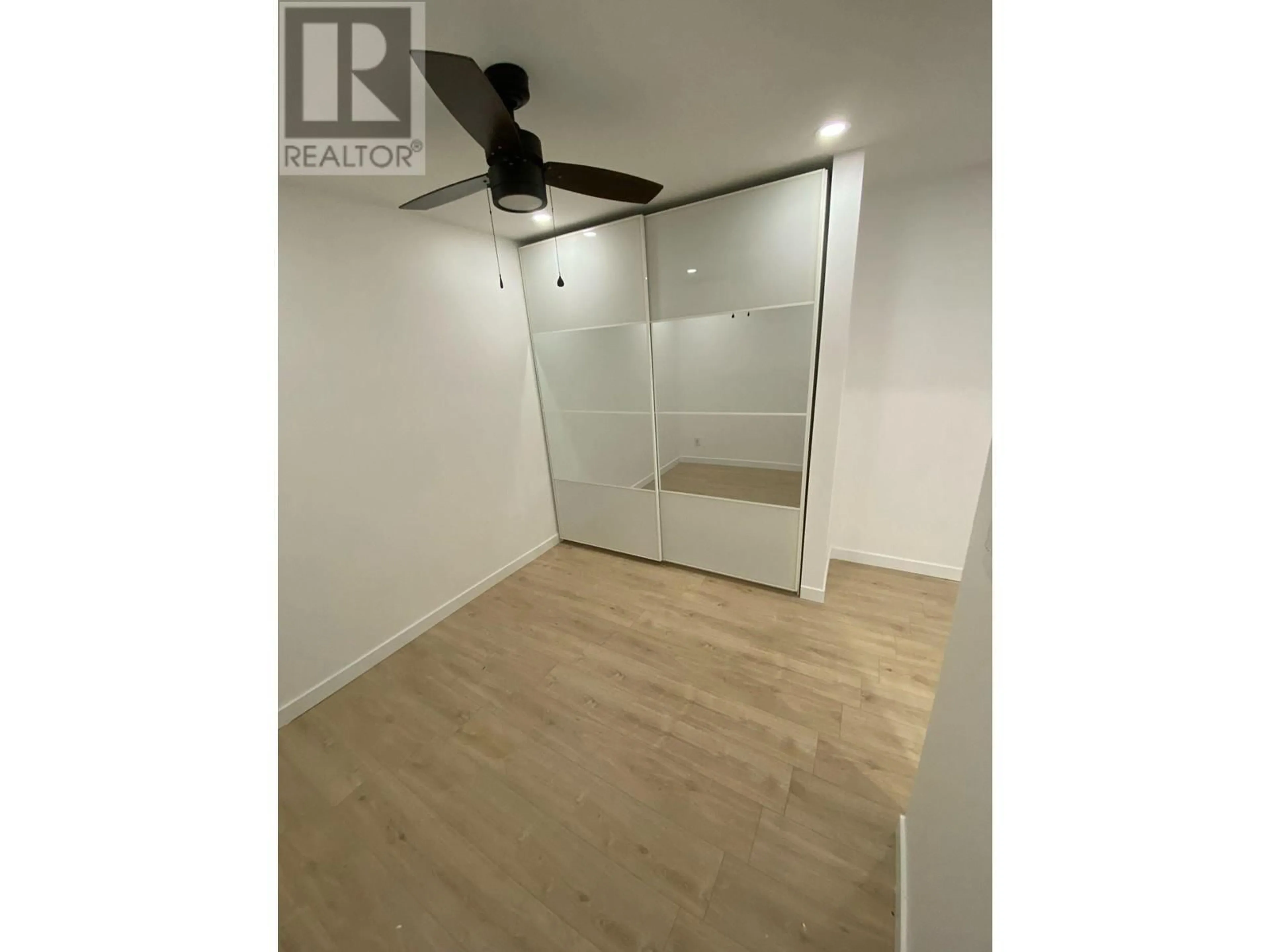 Storage room or clothes room or walk-in closet for 406 - 1515 BROADWAY, Vancouver British Columbia V5N1V9