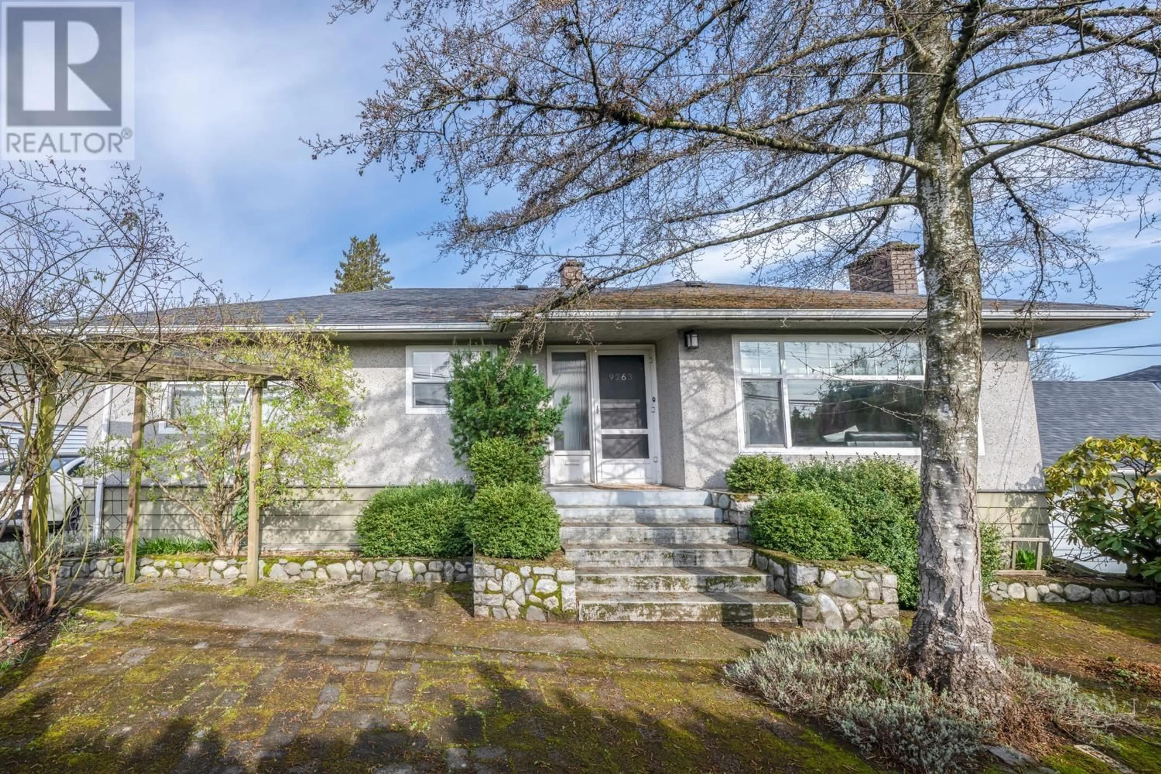 Unknown for 9263 10TH AVENUE, Burnaby British Columbia V3N2T3