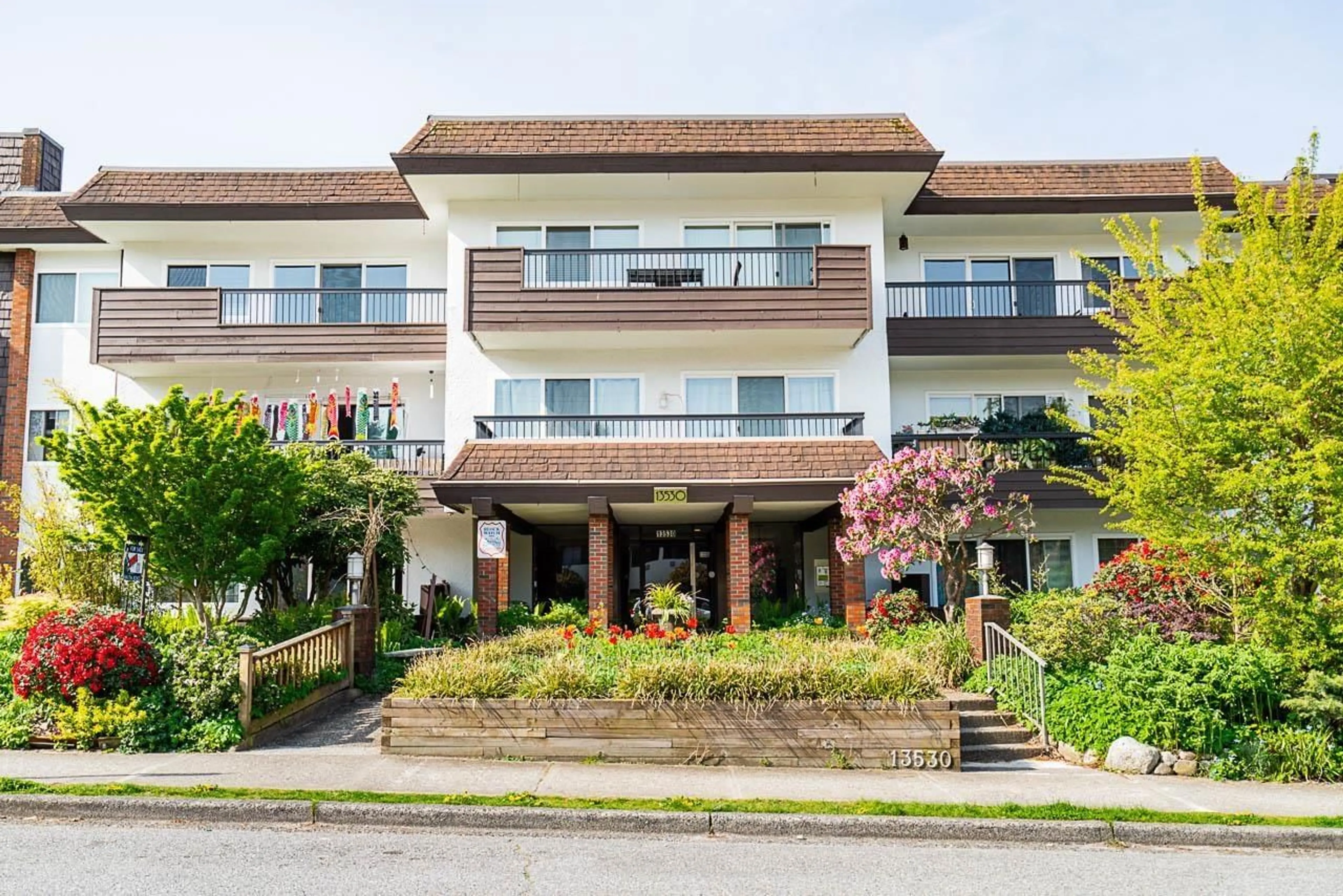Unknown for 212 - 13530 HILTON, Surrey British Columbia V3R5J4