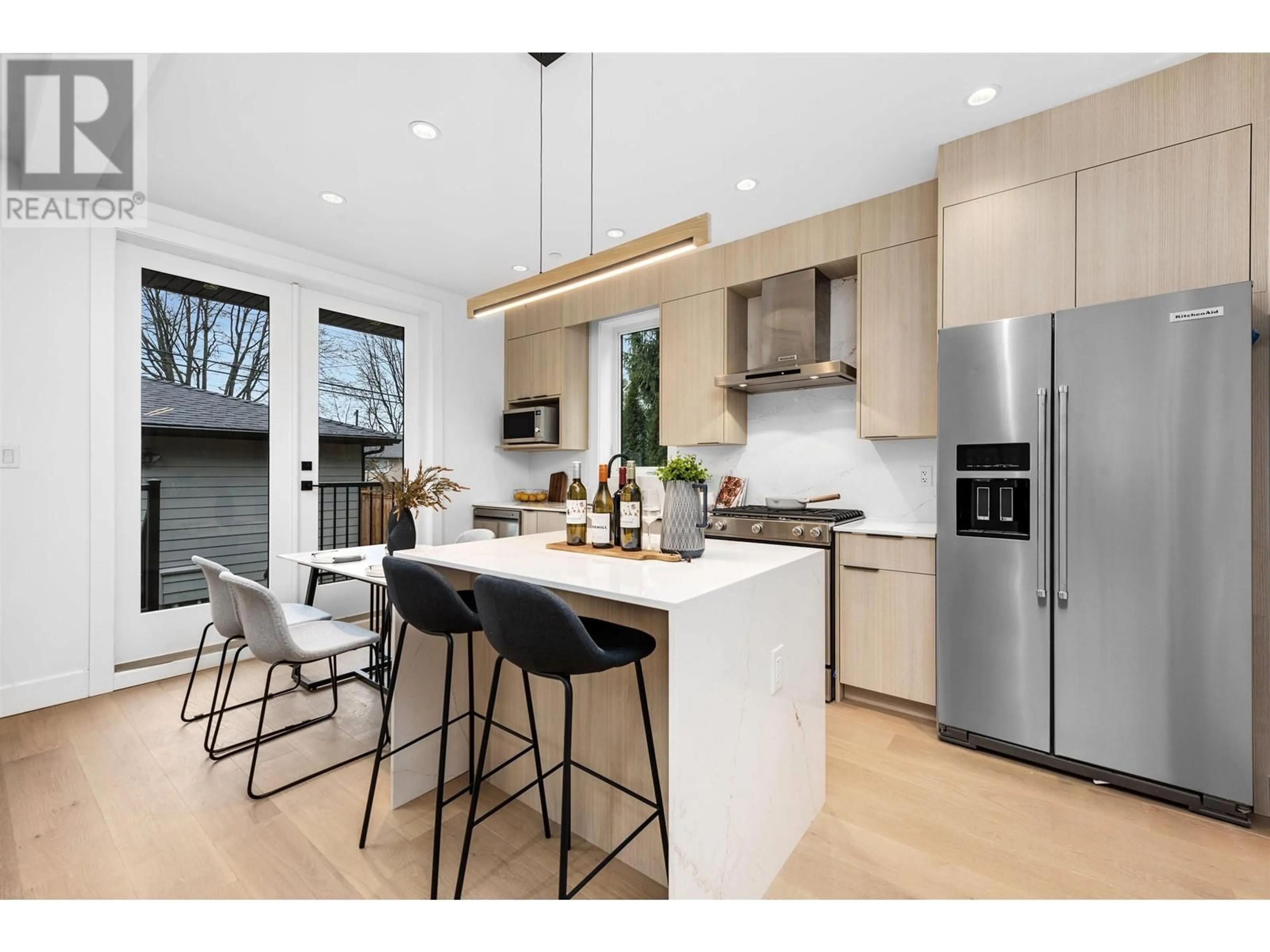Open concept kitchen, unknown for 2038 1ST AVENUE, Vancouver British Columbia V5N1B5