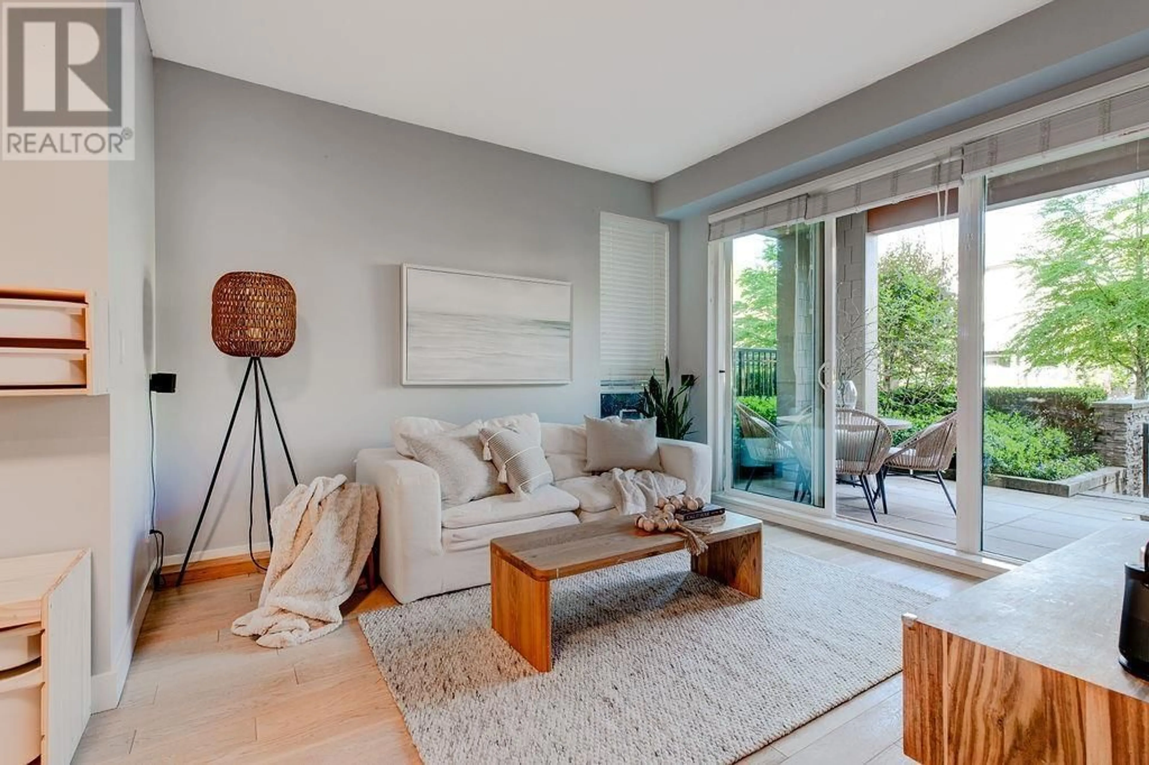 Living room with furniture, unknown for 212 - 3399 NOEL DRIVE, Burnaby British Columbia V3J0G8