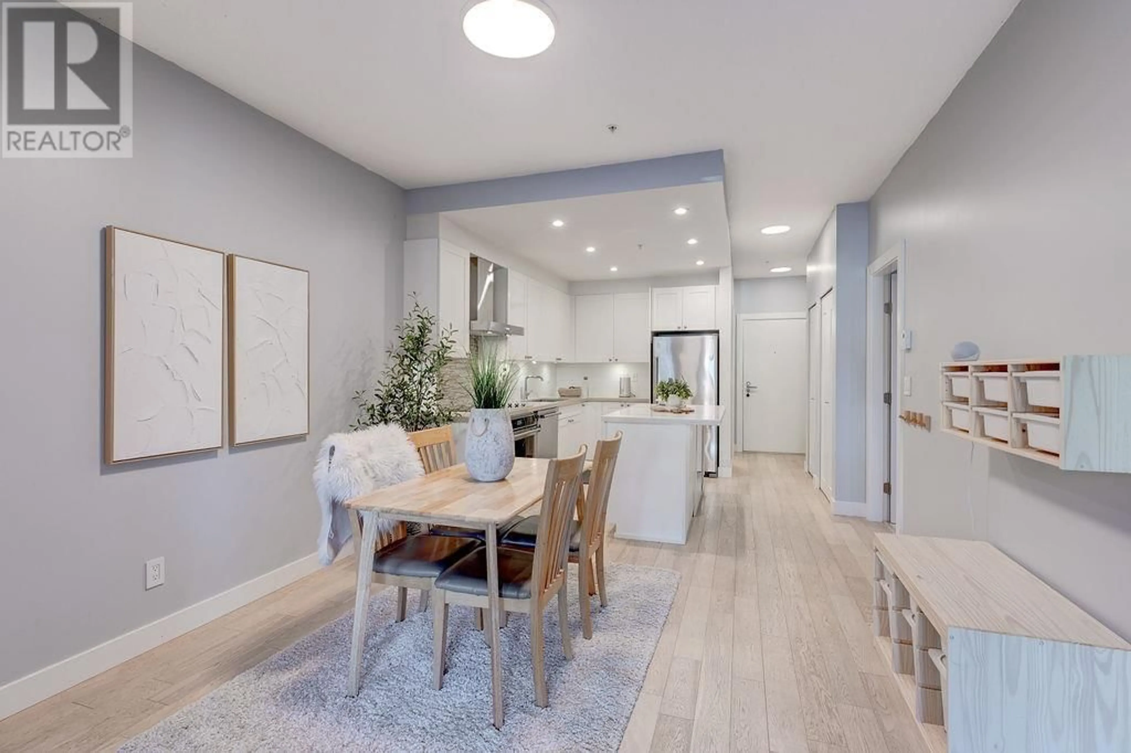 Open concept kitchen, unknown for 212 - 3399 NOEL DRIVE, Burnaby British Columbia V3J0G8