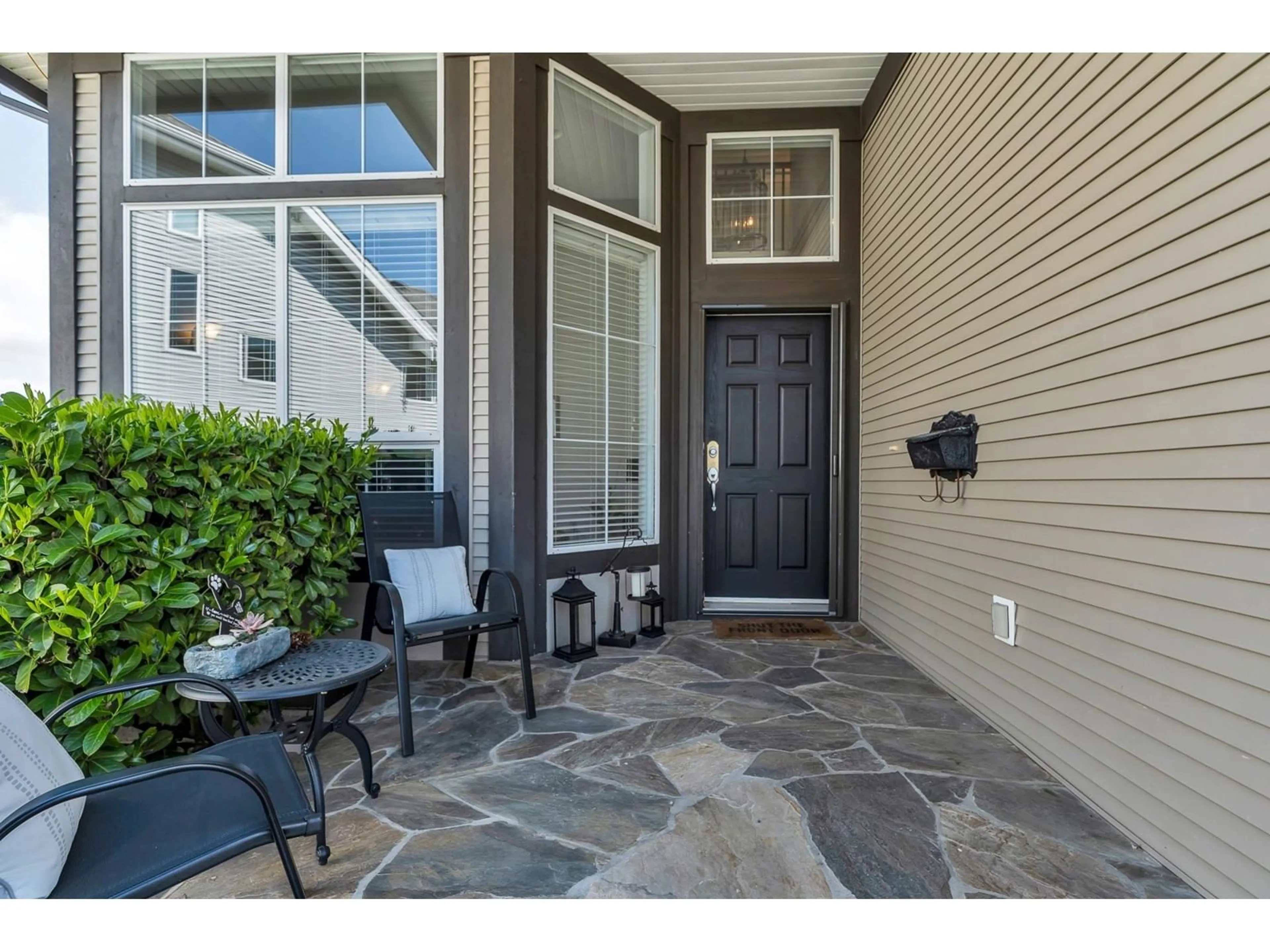 Indoor entryway for 5774 147A, Surrey British Columbia V3S1S2