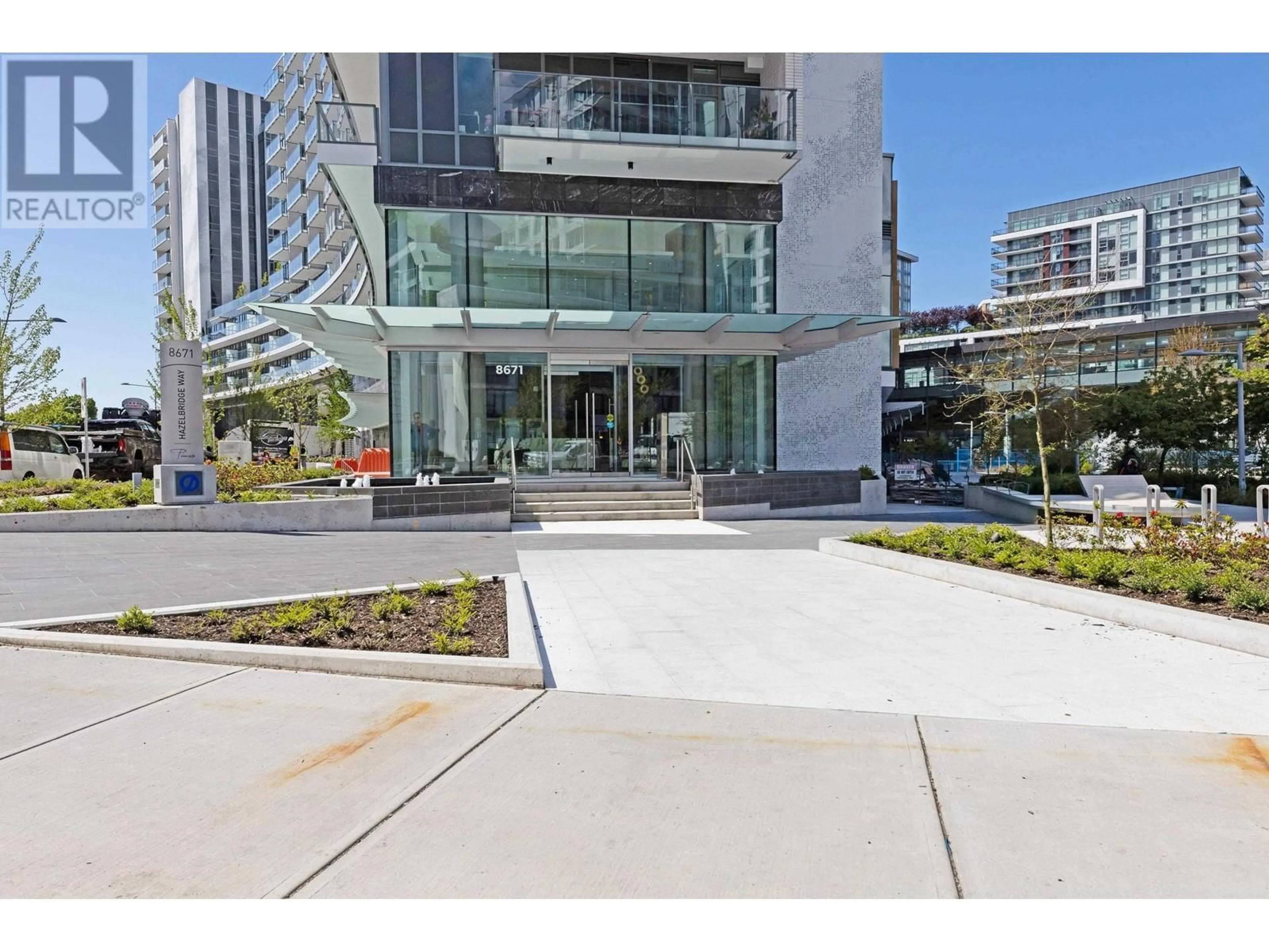 Indoor foyer for 382 - 8671 HAZELBRIDGE WAY, Richmond British Columbia V6X0W9