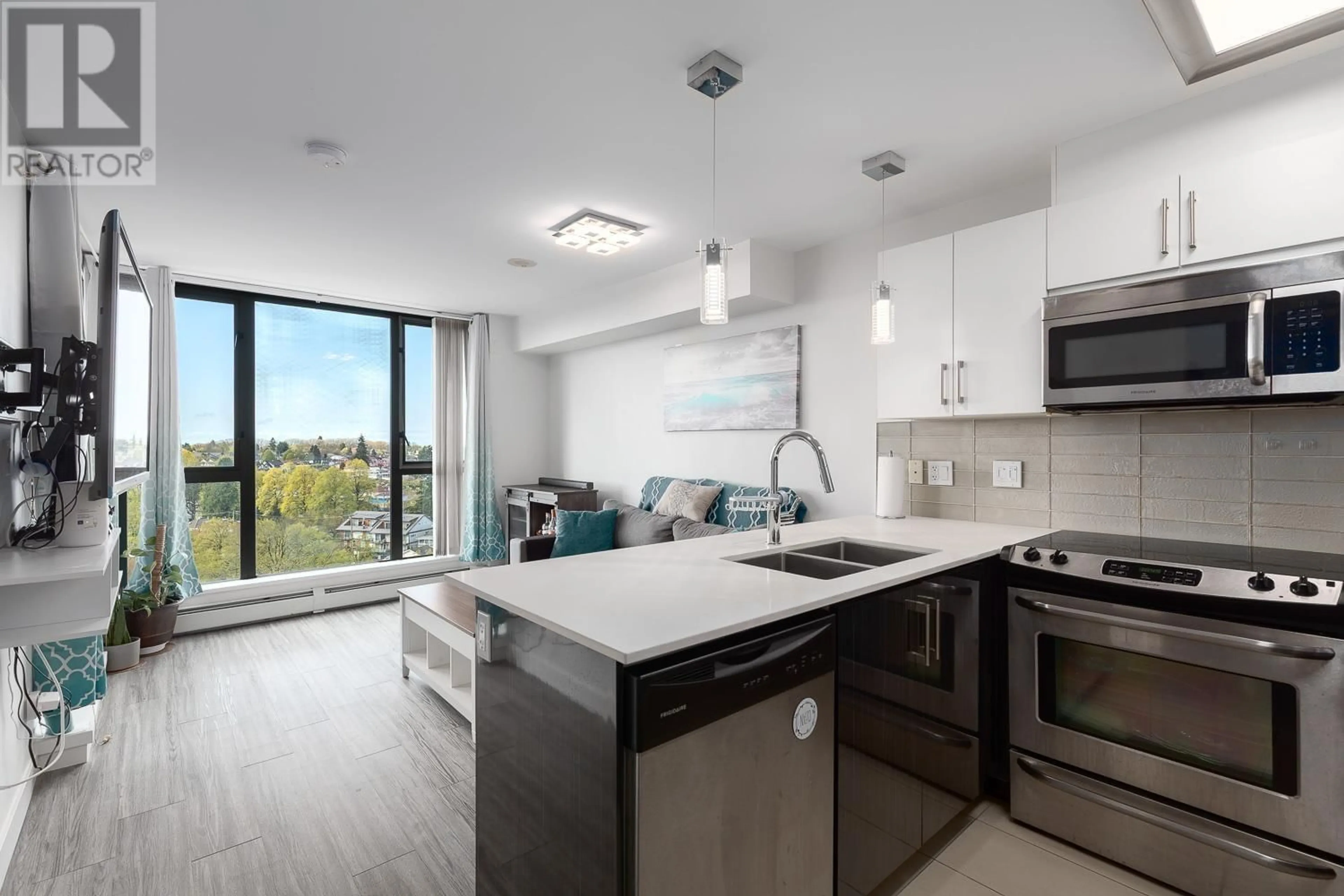 Open concept kitchen, unknown for 1201 - 2689 KINGSWAY, Vancouver British Columbia V5R0C3